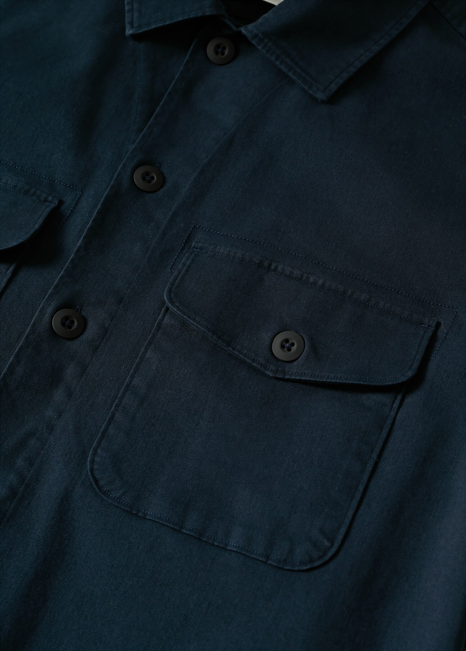 Chest-pocket cotton overshirt - Details of the article 8