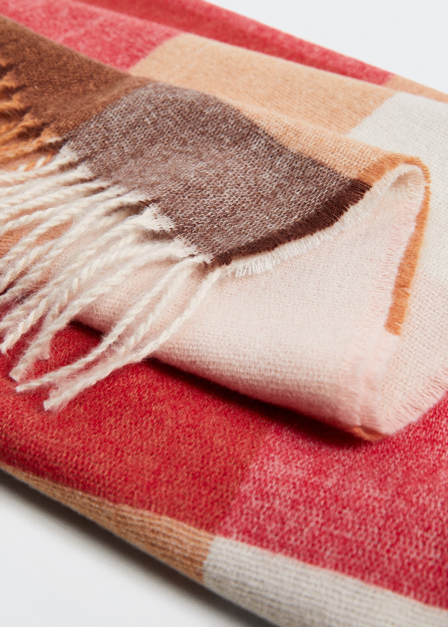 Schal aus recyceltem Polyester - Detail des Artikels 2