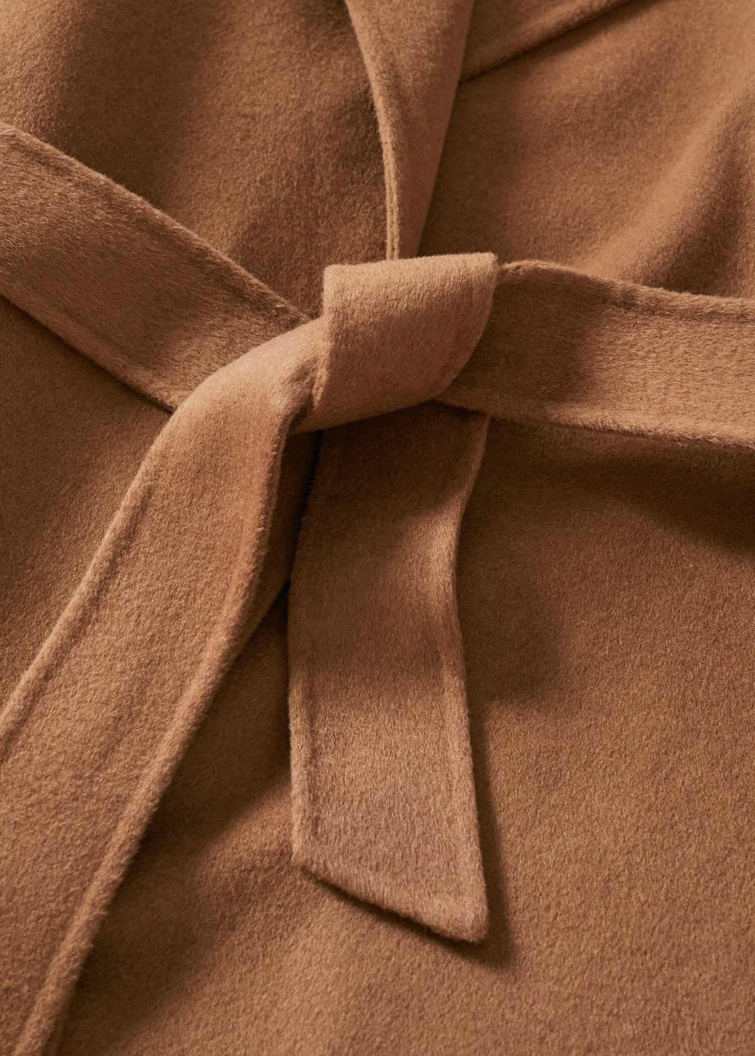 Manteau fait main avec ceinture - Détail de l'article 8