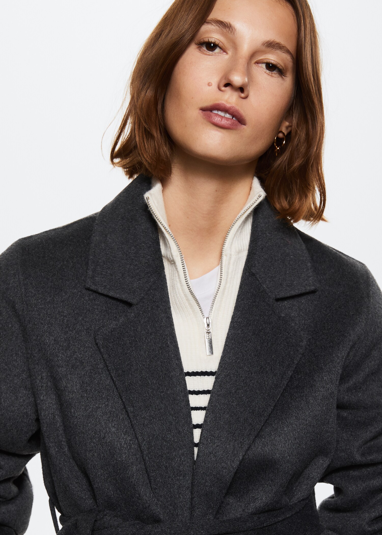 Manteau fait main avec ceinture - Détail de l'article 1