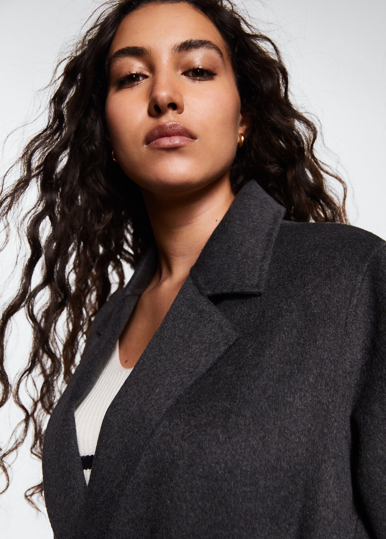 Manteau fait main avec ceinture - Détail de l'article 4