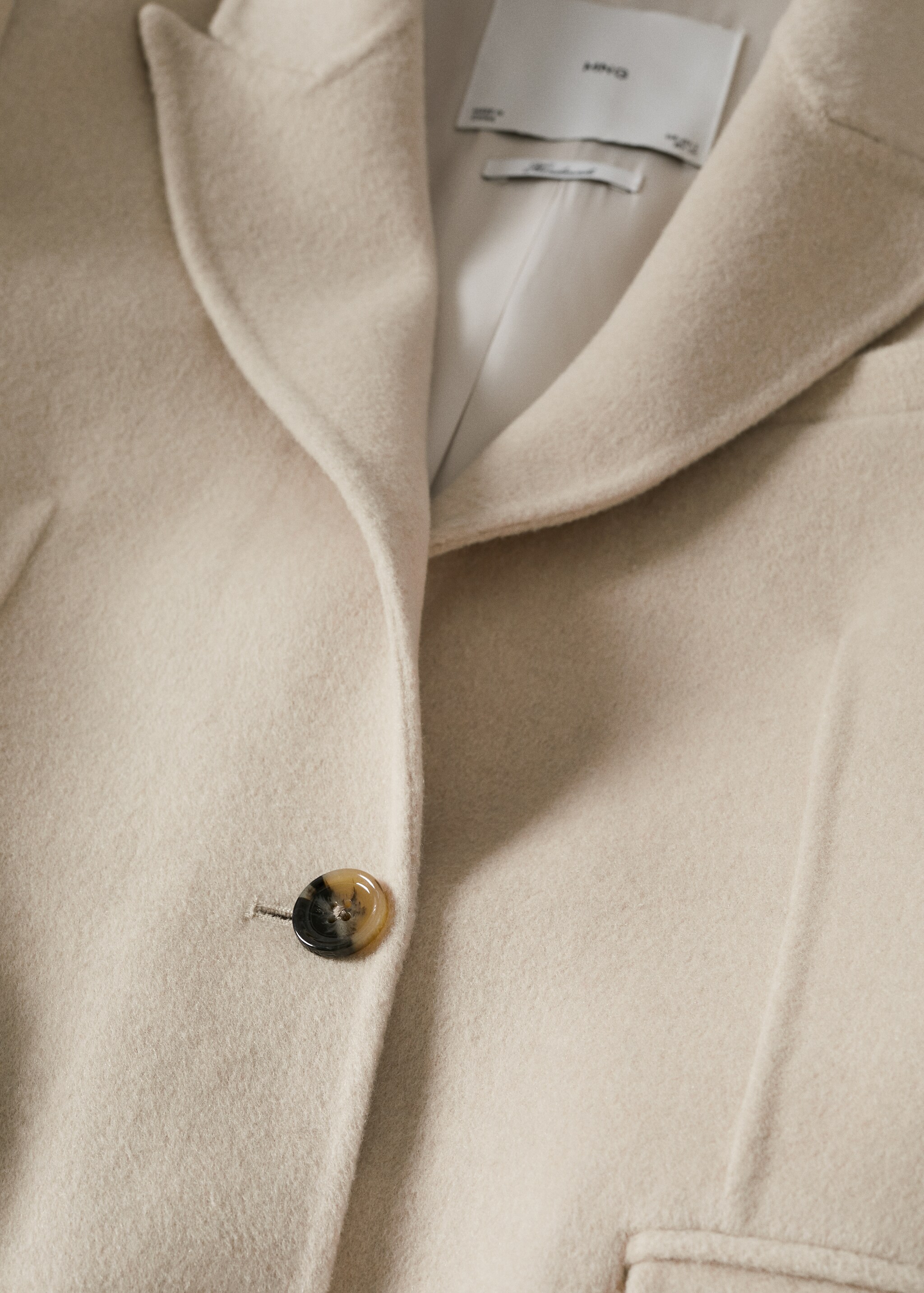 Fitted handmade wool  - Details of the article 8