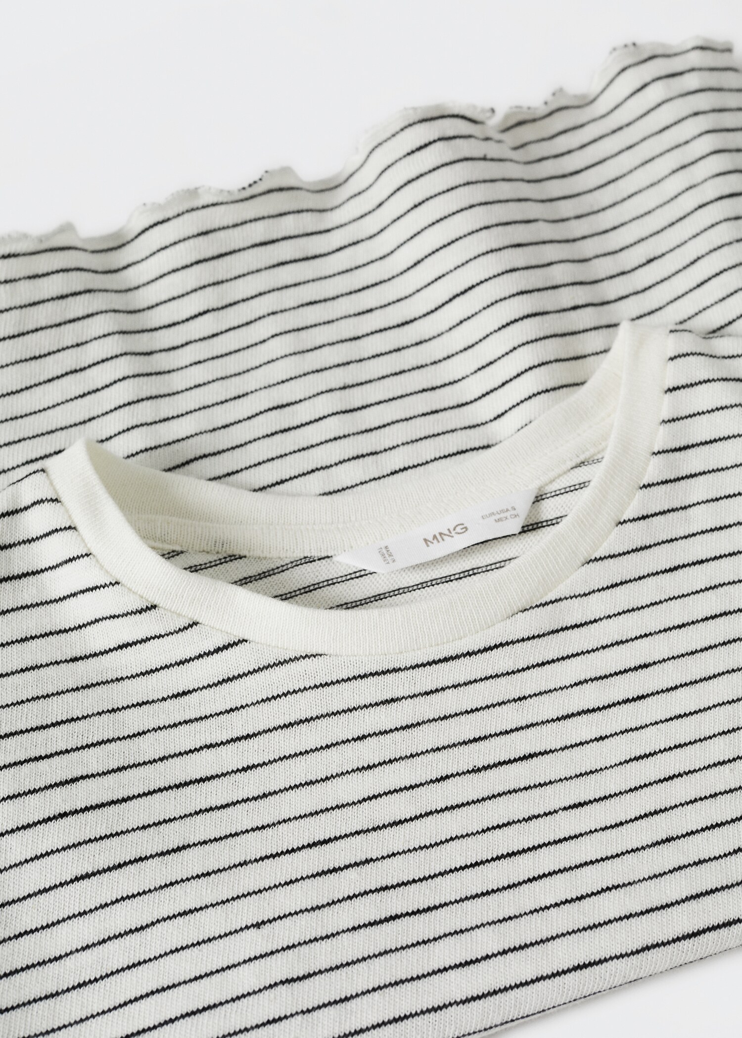 Striped long sleeves t-shirt - Details of the article 8