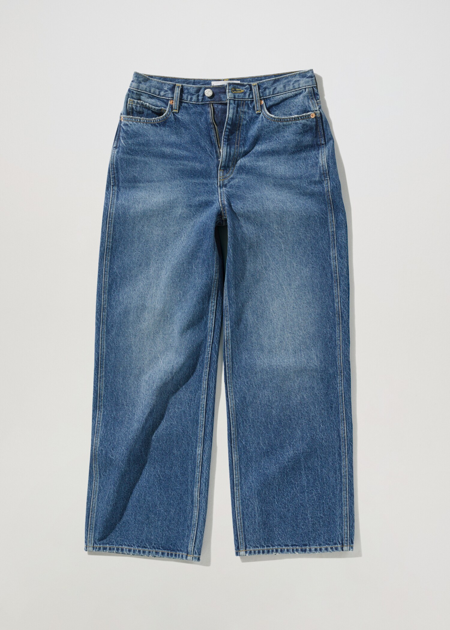 Mid-rise straight jeans - Article without model