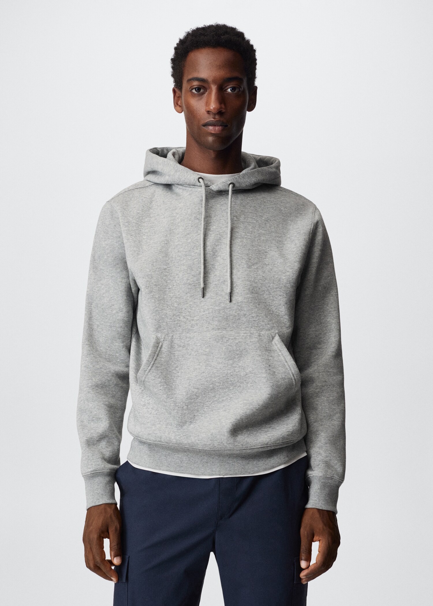 Sweater à capuche coton - Plan moyen