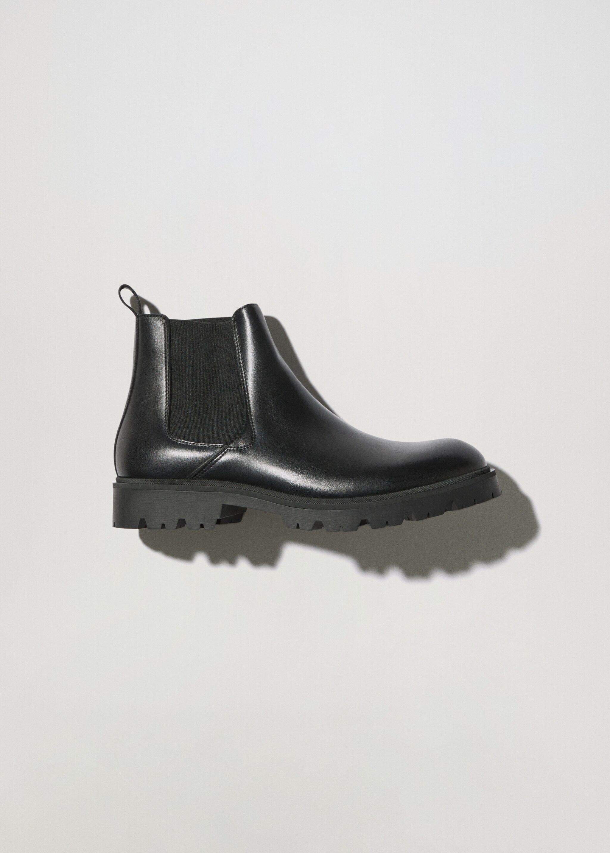 Track sole Chelsea boots - Article without model