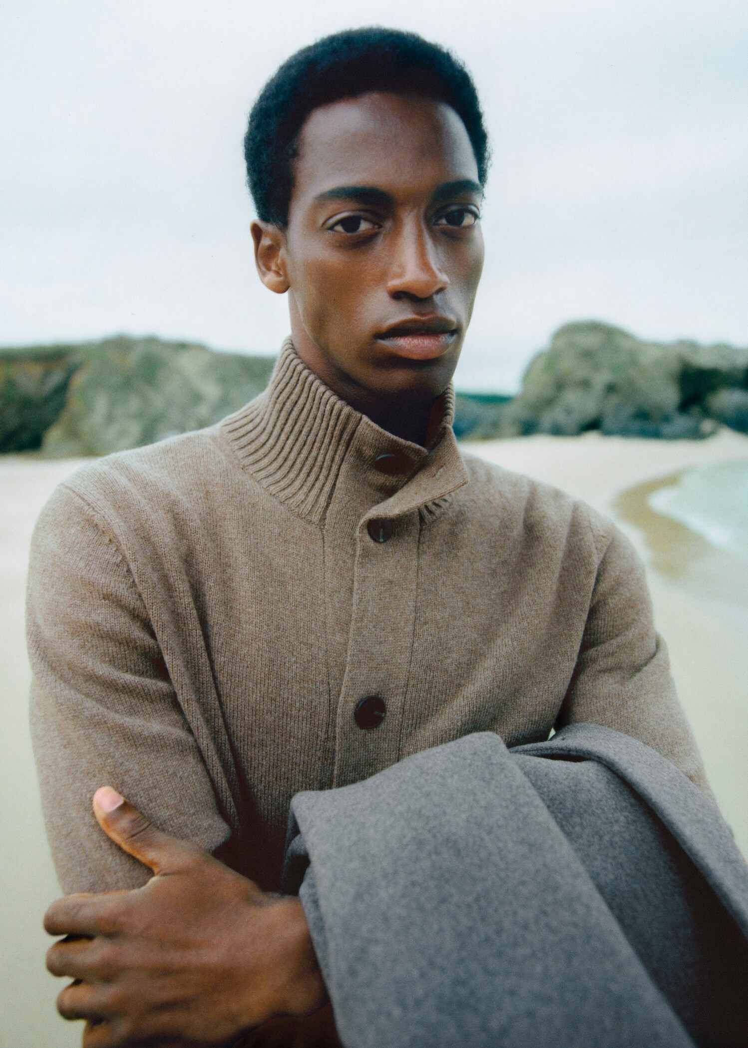 Turtleneck wool cardigan - Details of the article 6