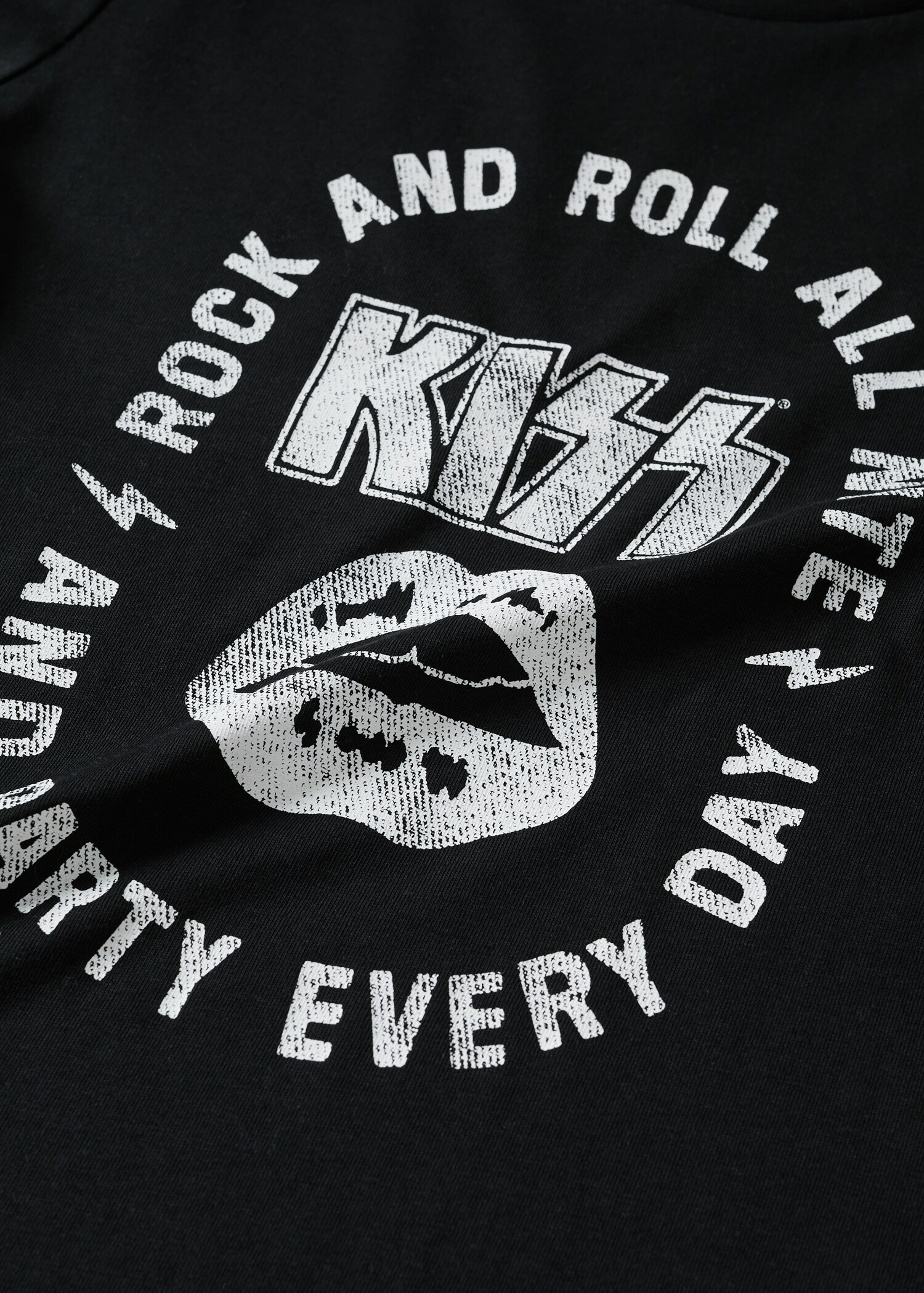Kiss t-shirt - Details of the article 8