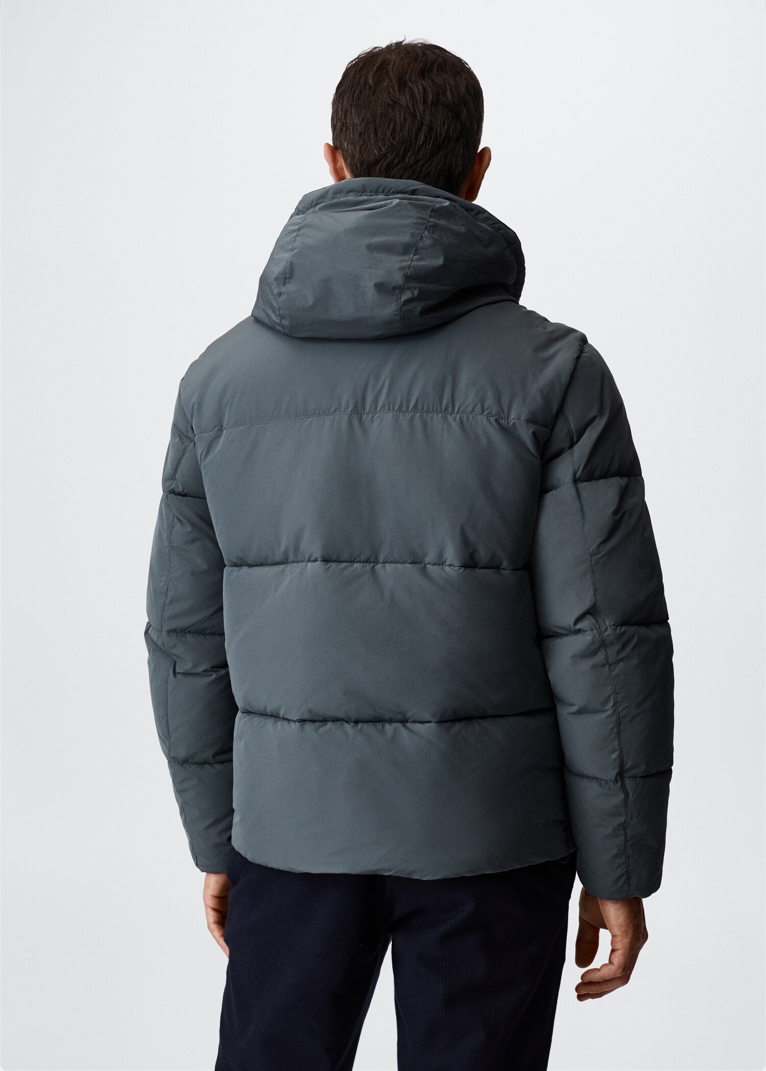 Kurzer thermoregulierender Anorak - Rückseite des Artikels