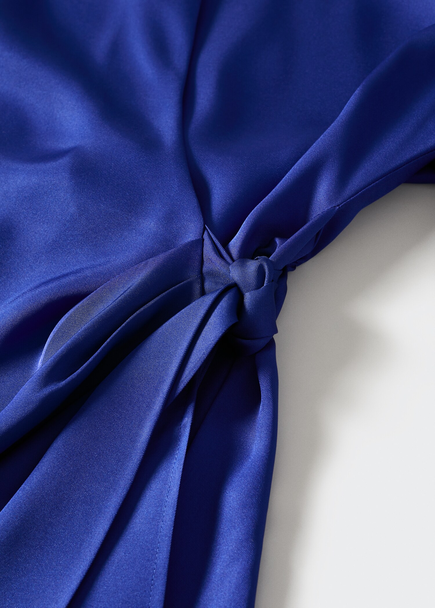 Flowy shirt dress - Details of the article 8