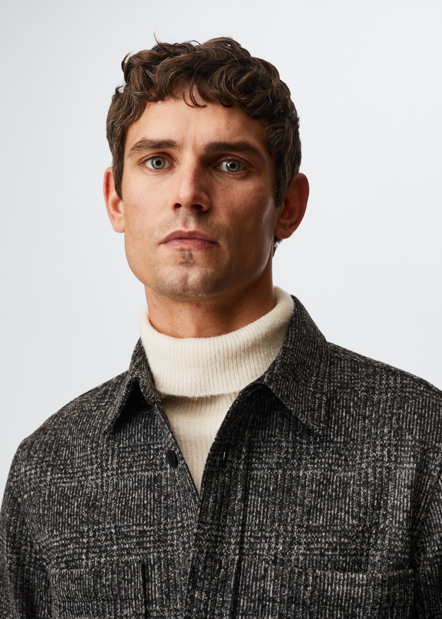 Wool overshirt with pockets - Details of the article 1