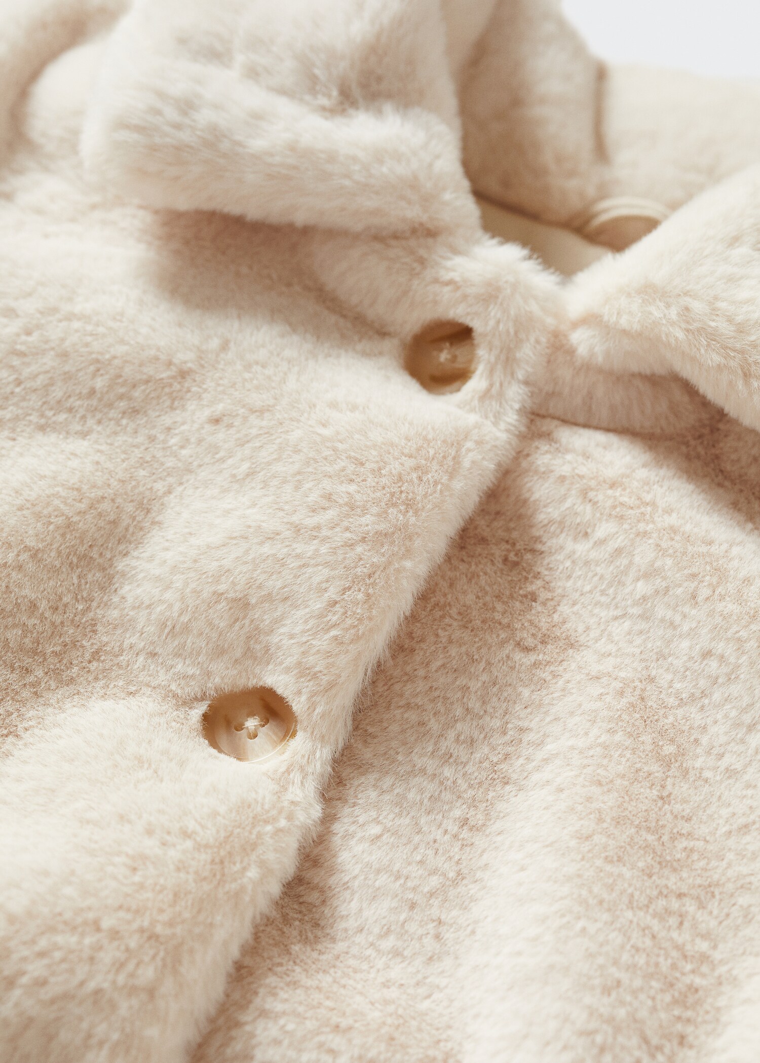 Fur-effect coat - Details of the article 8