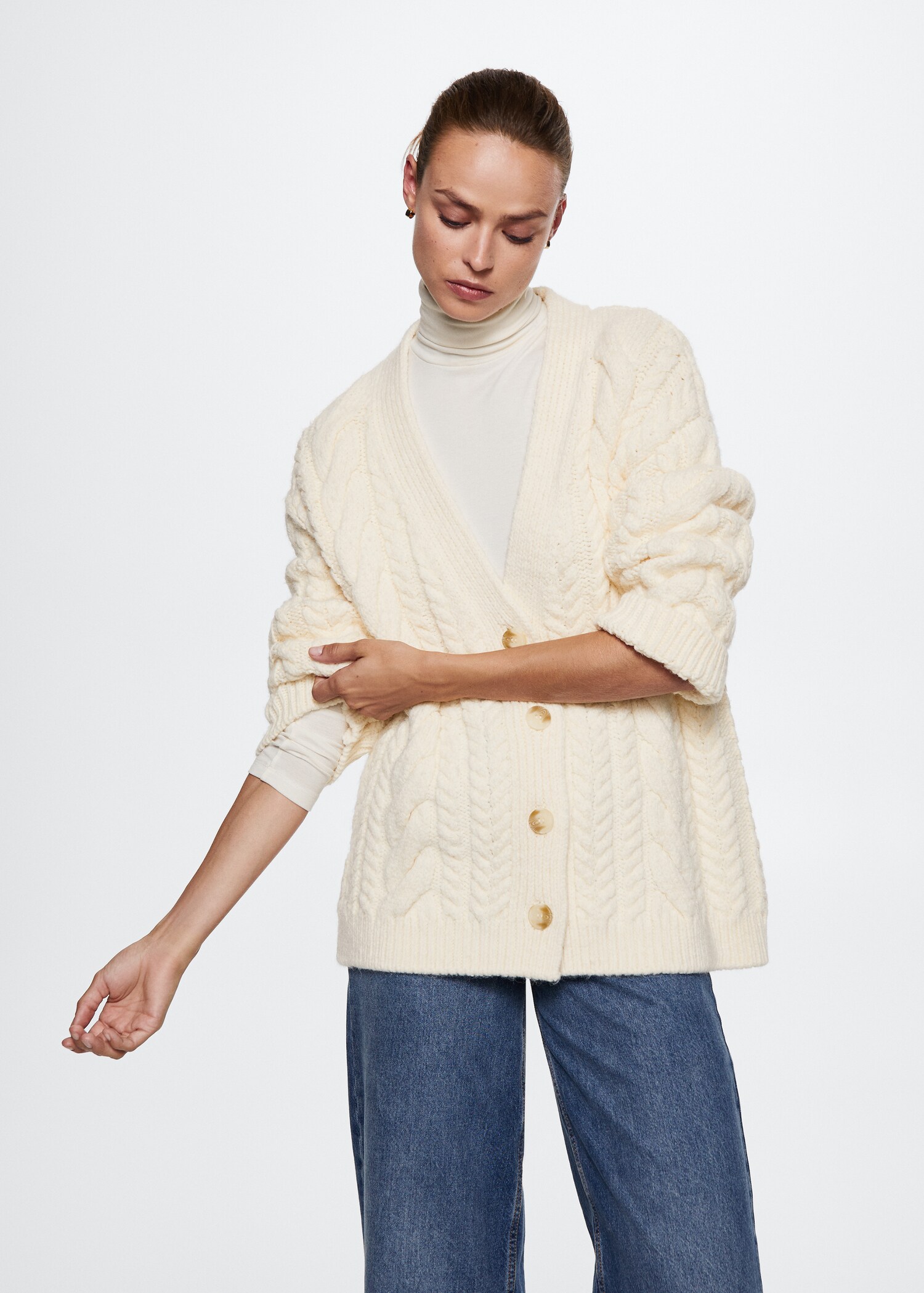 Buttoned knit braided cardigan - Medium plane