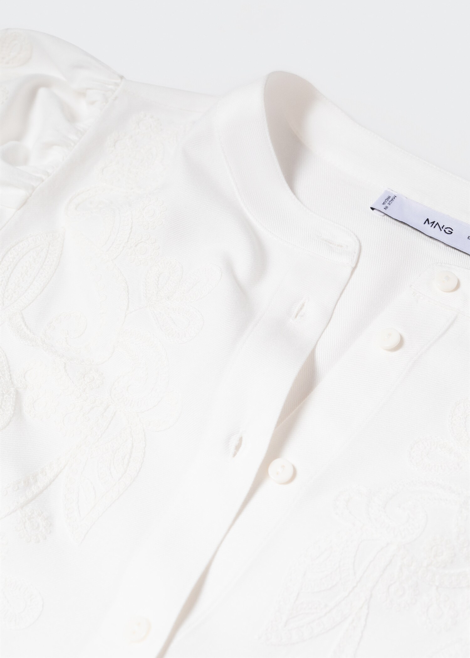 Bluse mit floraler Stickerei - Detail des Artikels 8