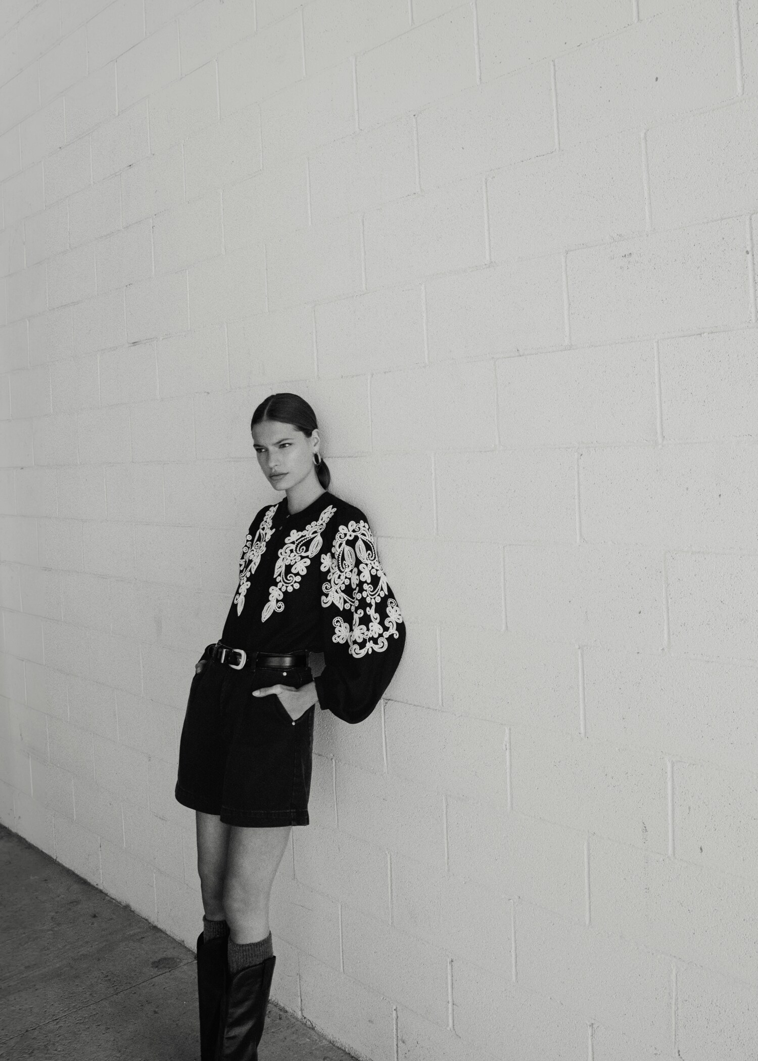 Floral embroidery blouse - Details of the article 6