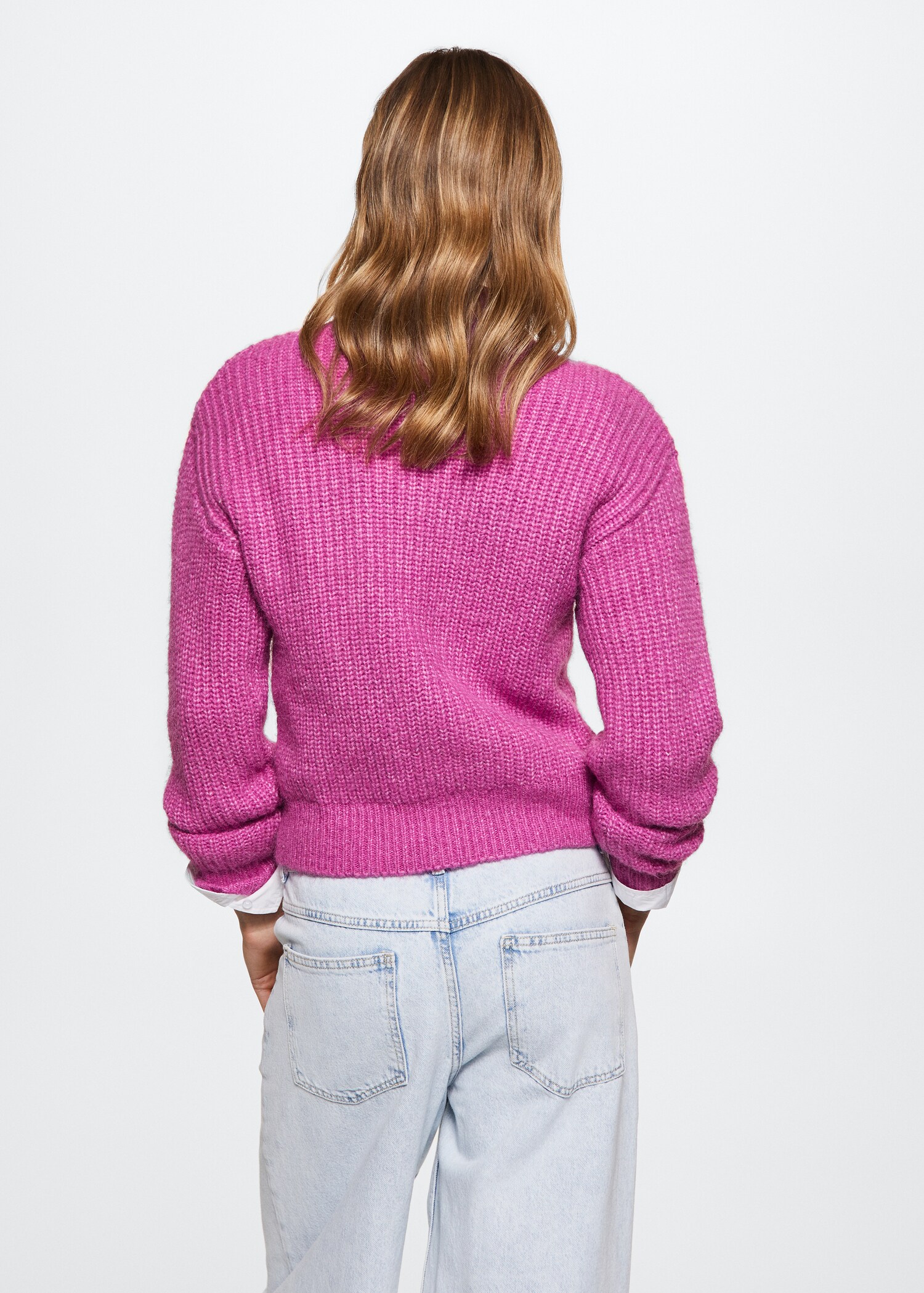 Gerippter Pullover mit halbhohem Kragen - Rückseite des Artikels
