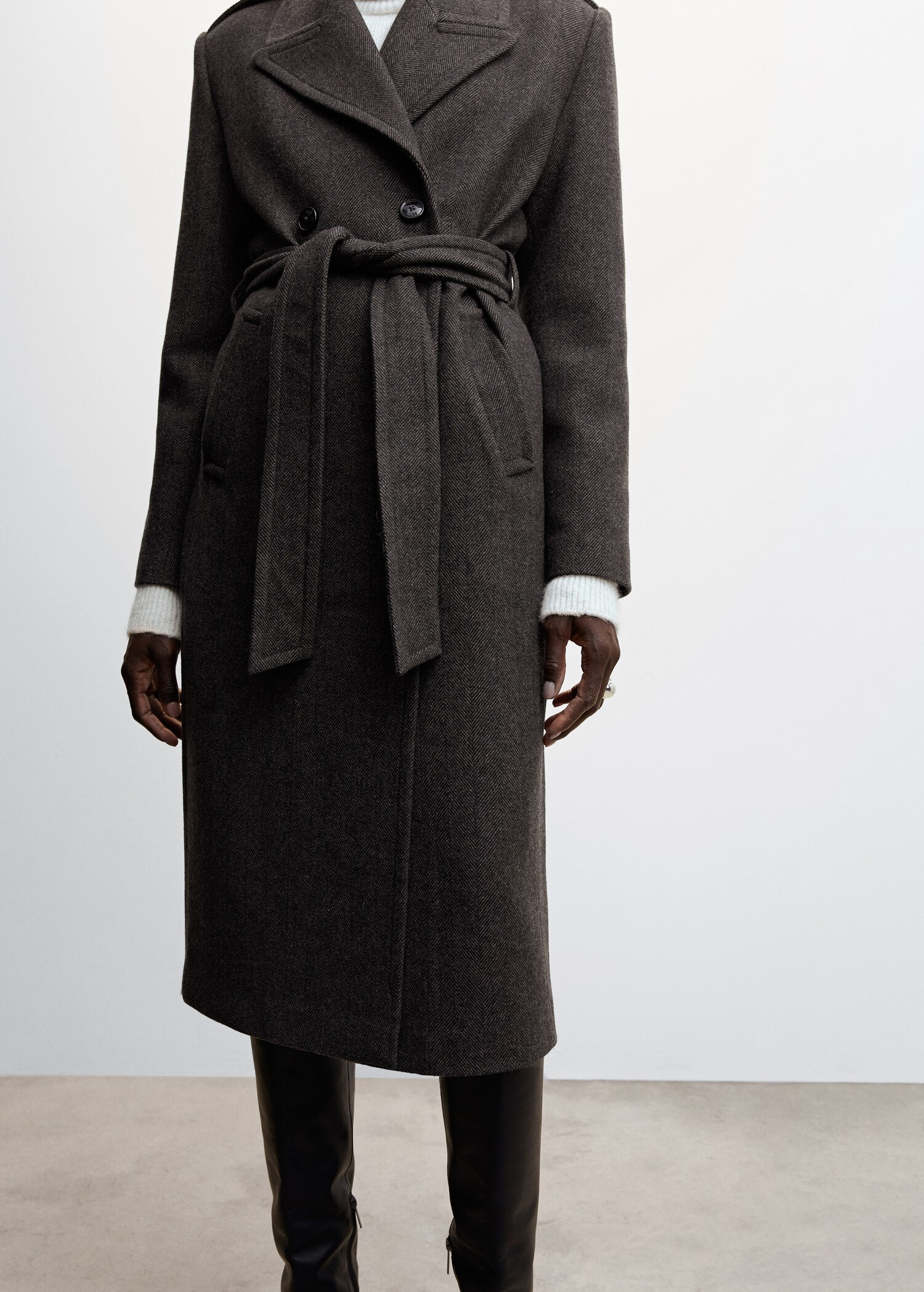 Buttoned wool coat - Details of the article 2
