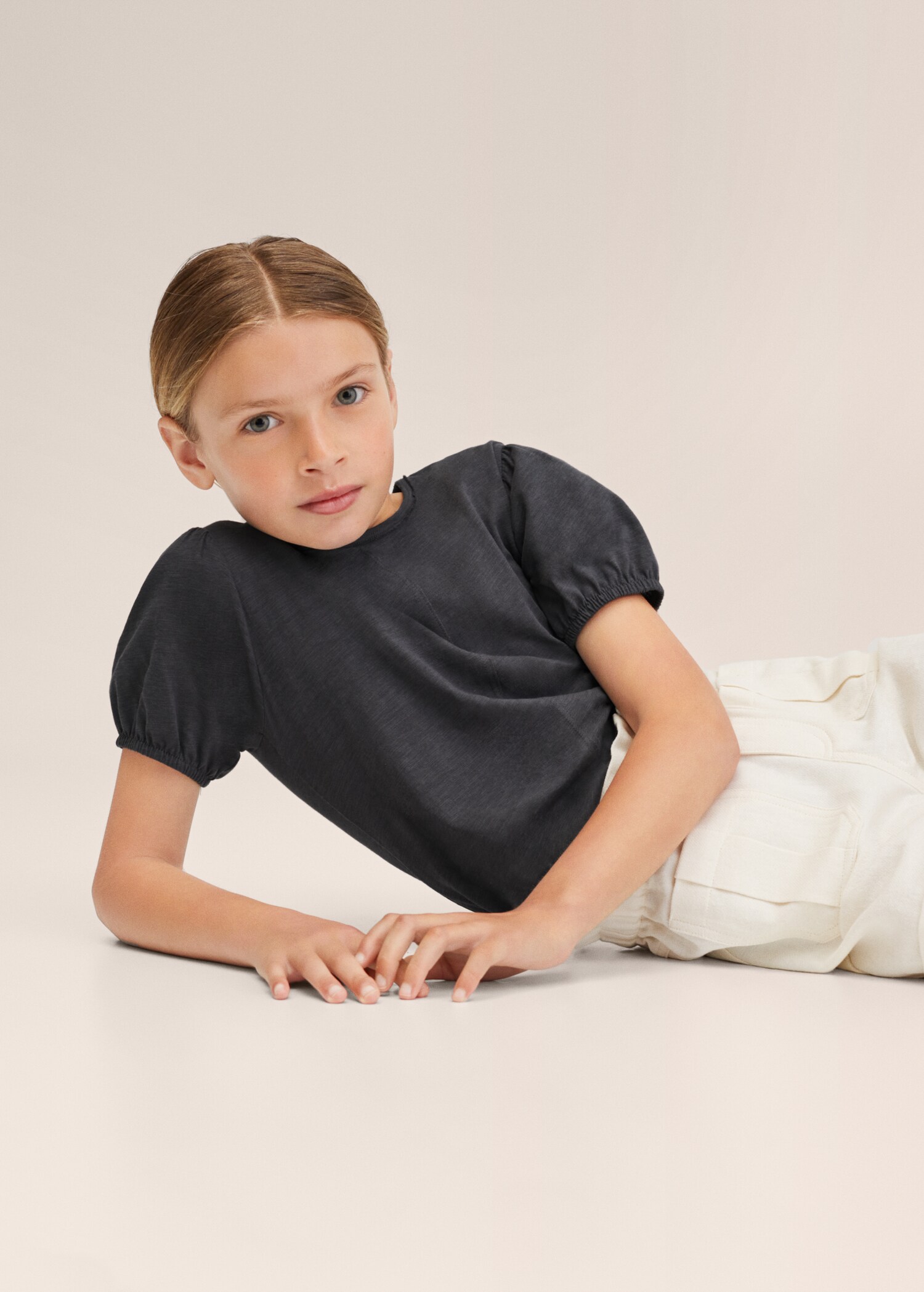 Stretchy sleeve t-shirt - Details of the article 2