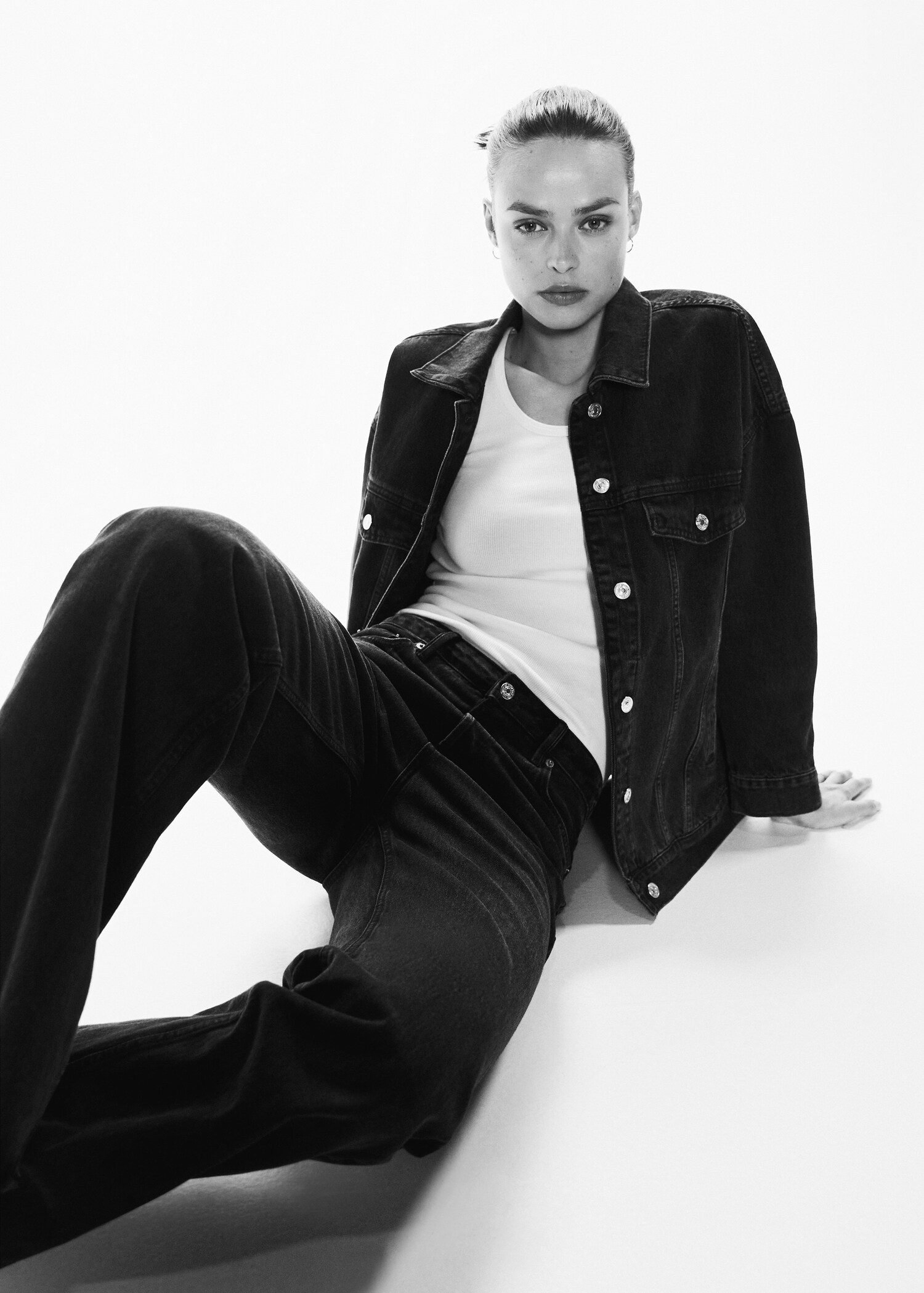 Oversize denim jacket - Details of the article 2