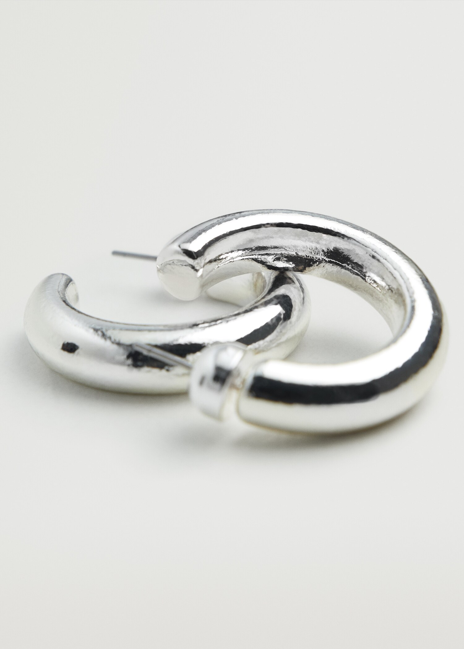 Embossed hoop earrings - Medium plane