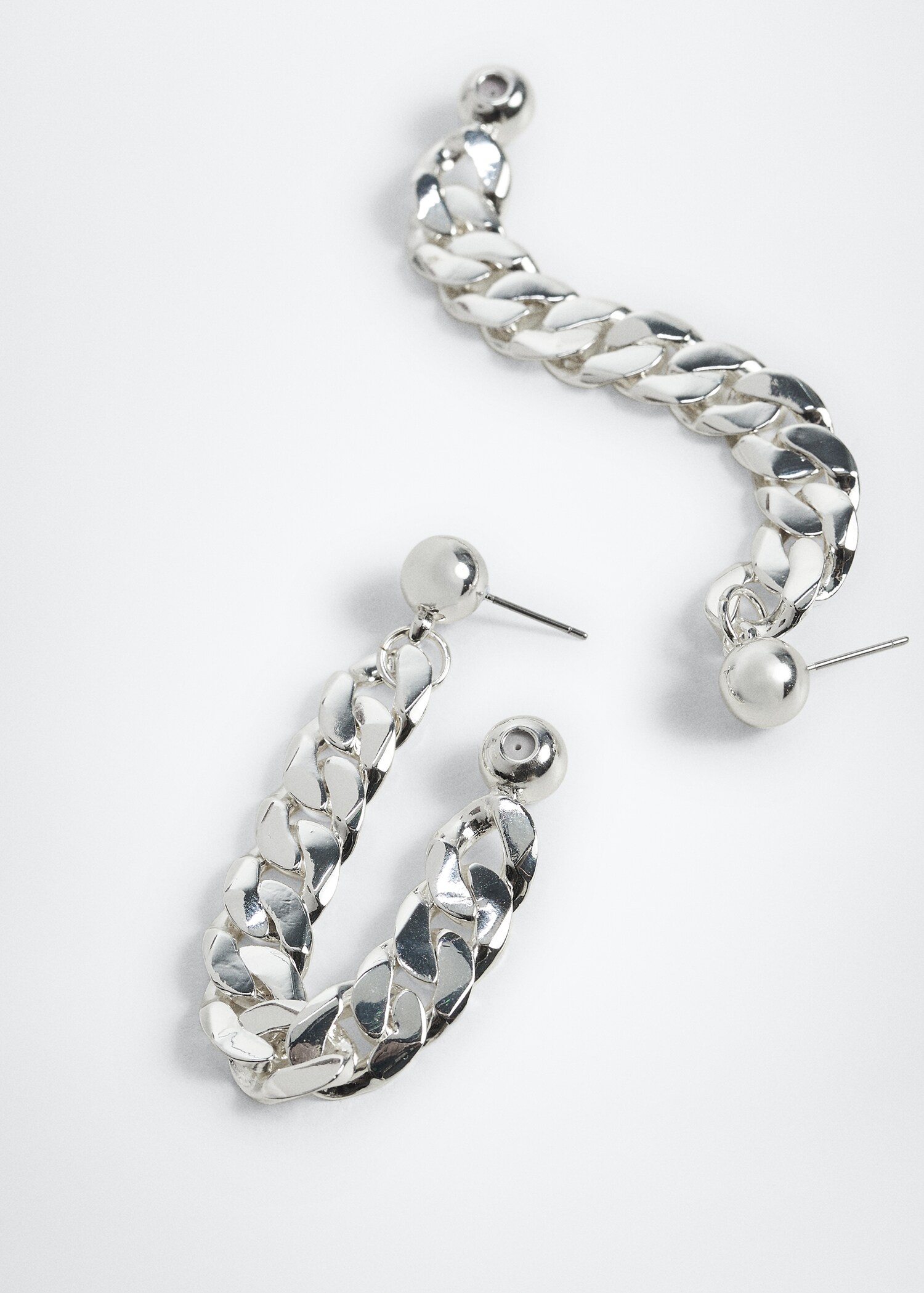 Chain pendant earrings - Details of the article 2