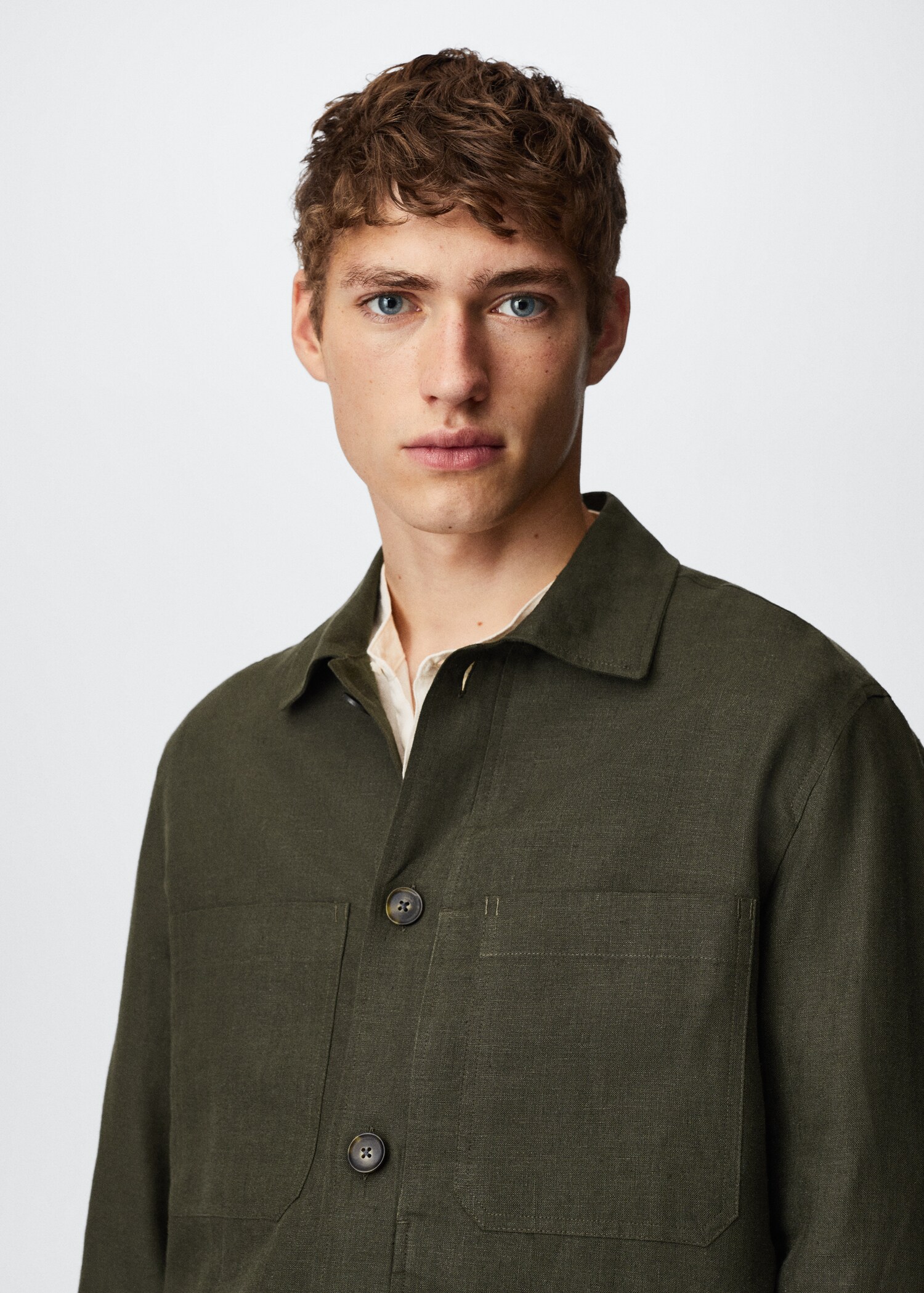 100% linen overshirt with pockets - Details of the article 2