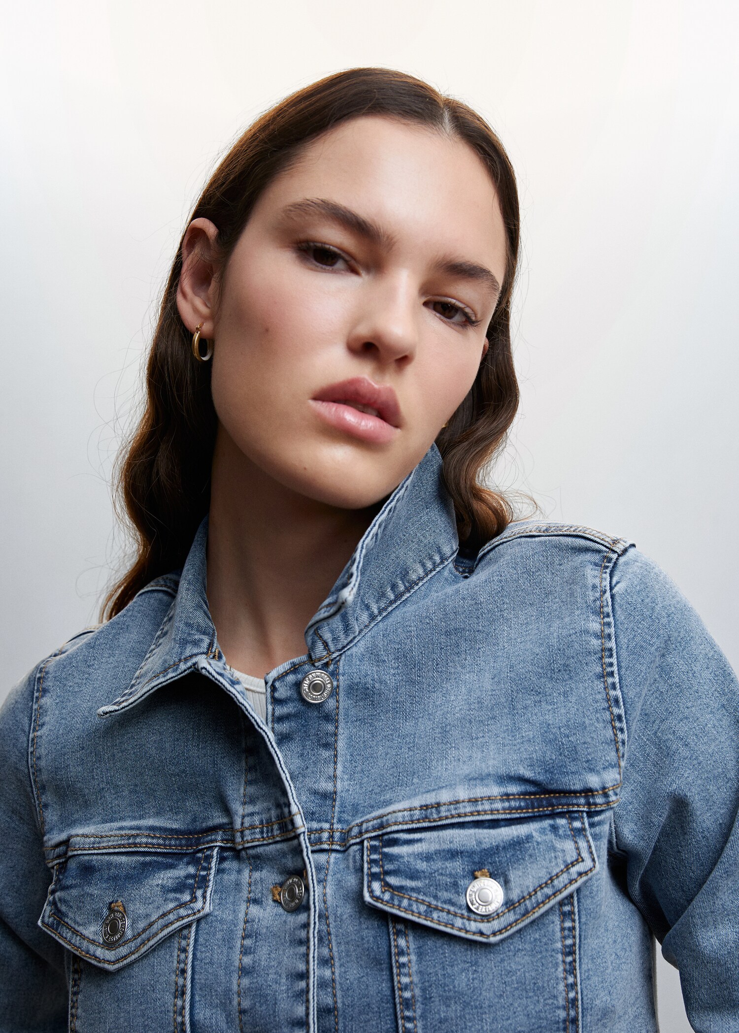 Pocketed denim jacket - Details of the article 1