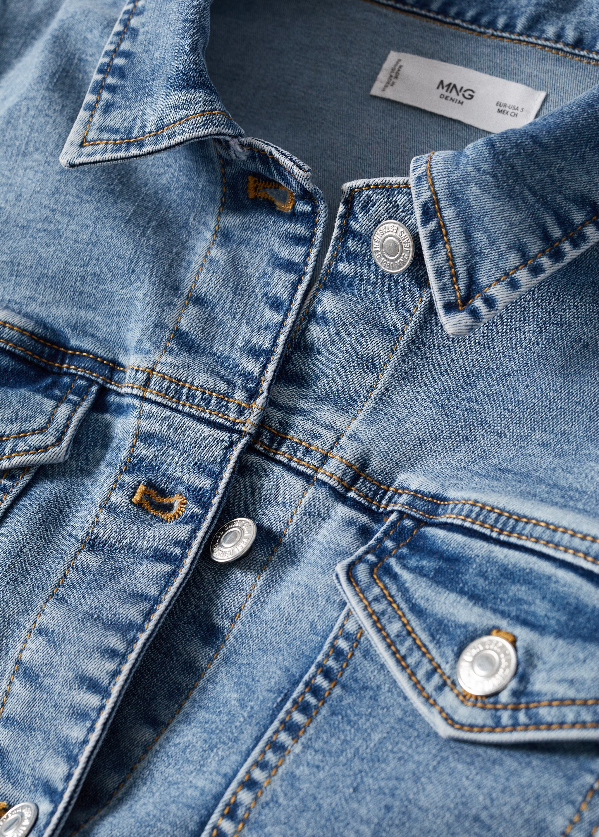Jeansjacke mit Taschen - Detail des Artikels 8