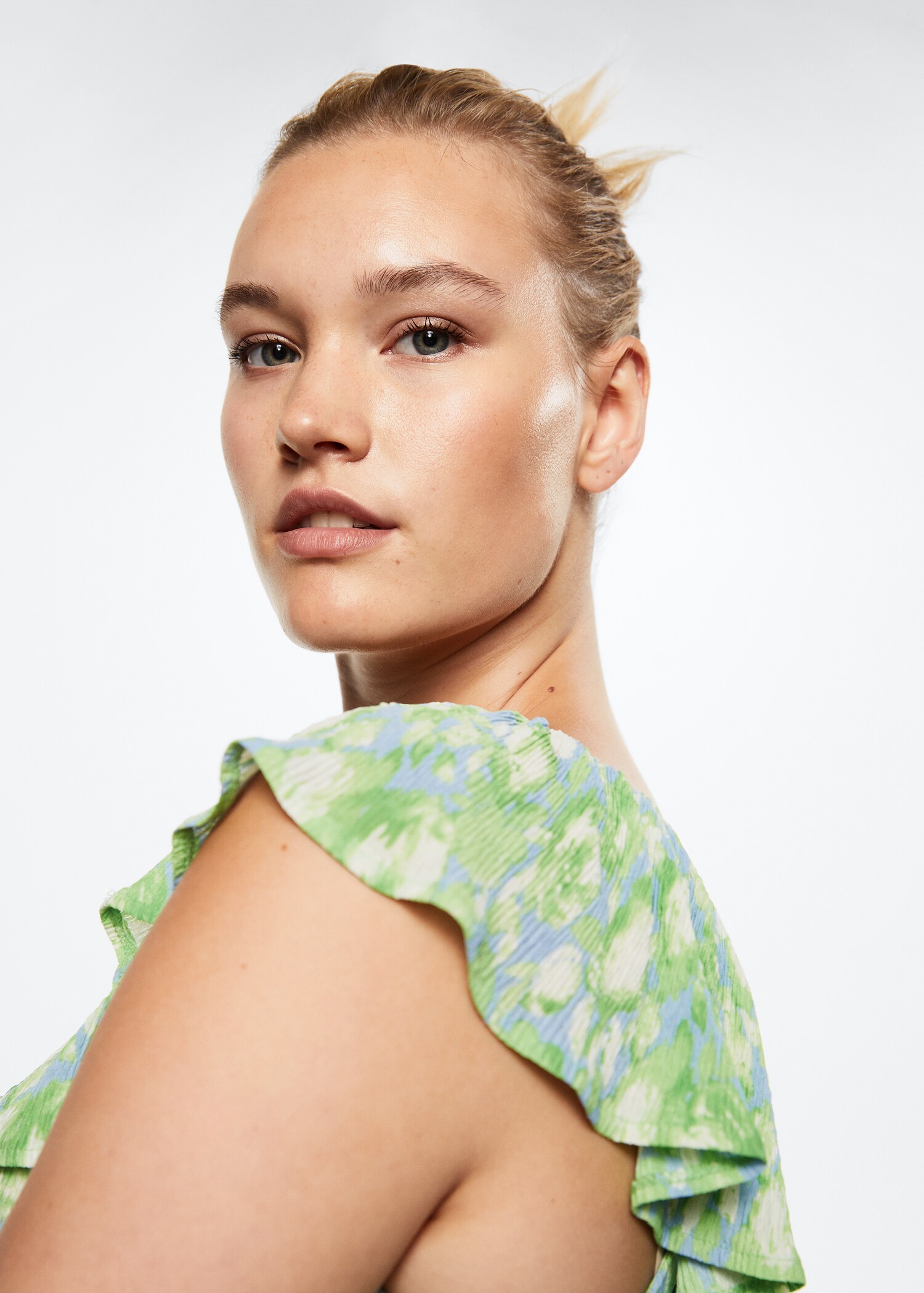 Kleid mit floralem Dessin - Detail des Artikels 4