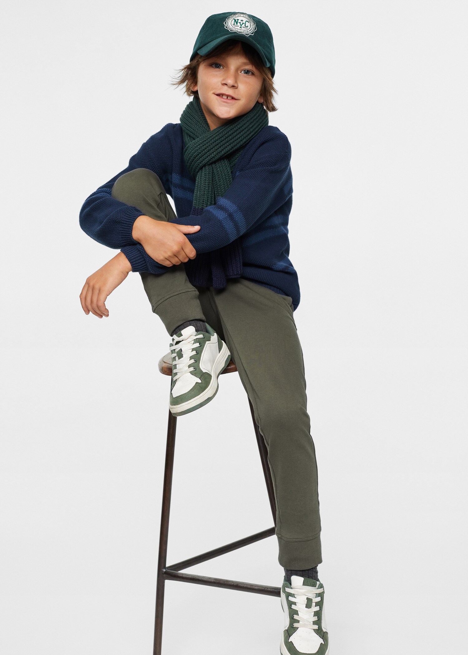 Cotton jogger-style trousers - Details of the article 2