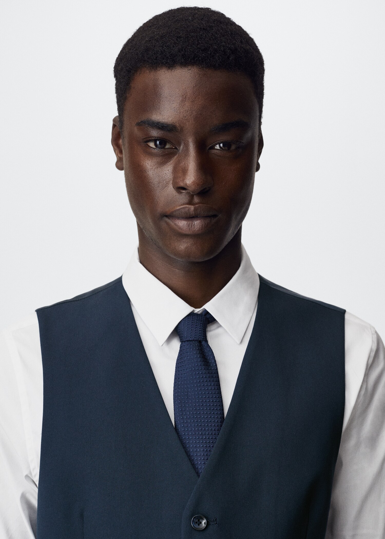 Slim-fit suit waistcoat - Details of the article 1