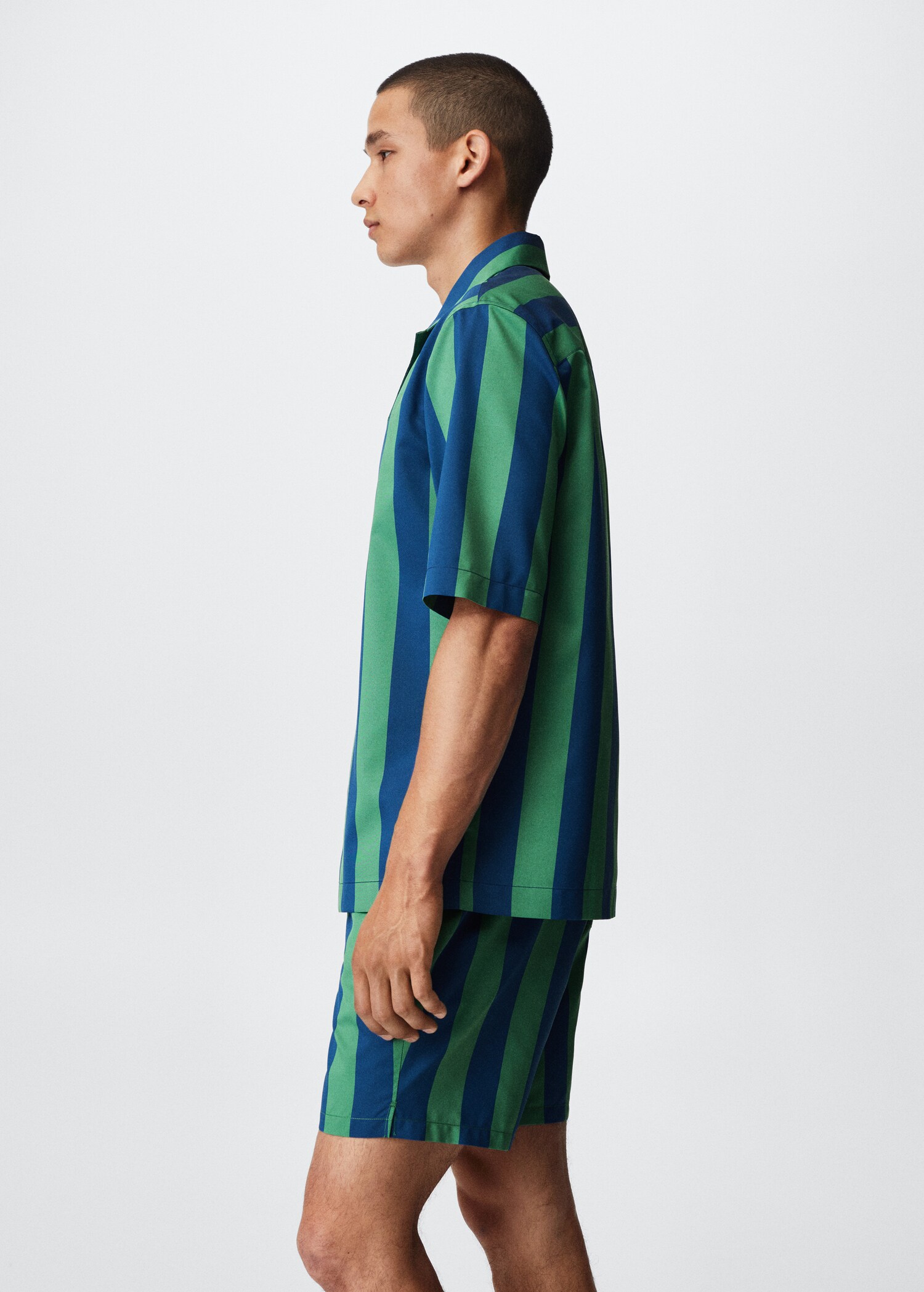 Short sleeve striped shirt - Details of the article 2