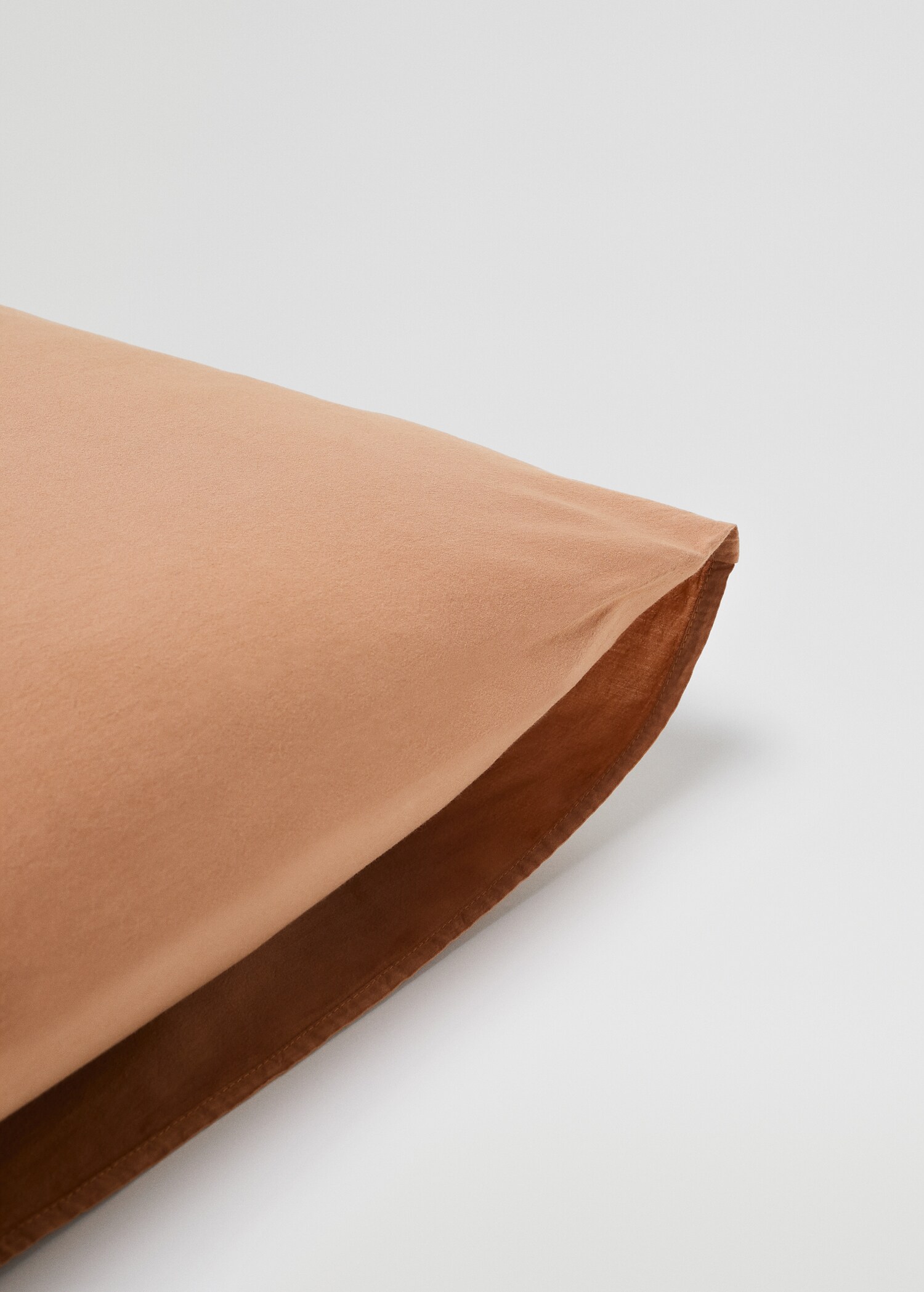 Washed cotton cushion cover 60x60cm (Pack of 2) - Details of the article 3