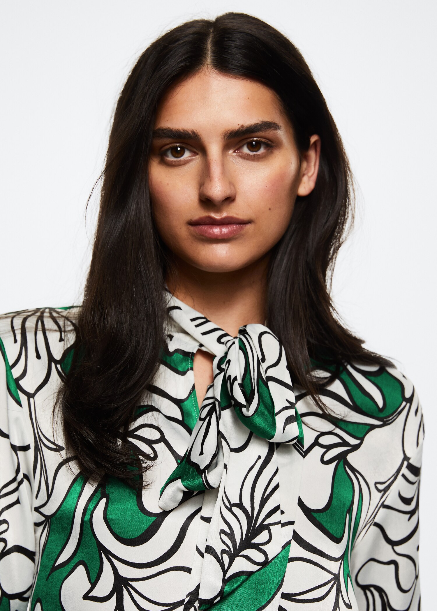 Bluse mit Blumenmuster - Detail des Artikels 1
