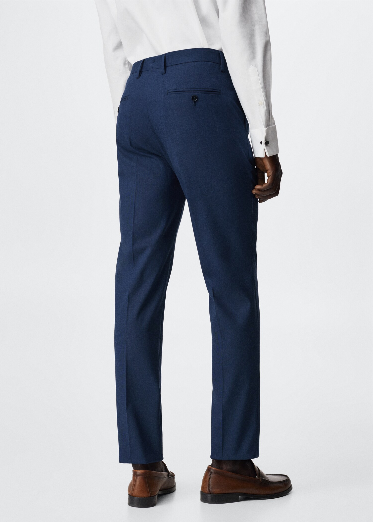 Teksturowane garniturowe spodnie slim fit - Tylna strona artykułu