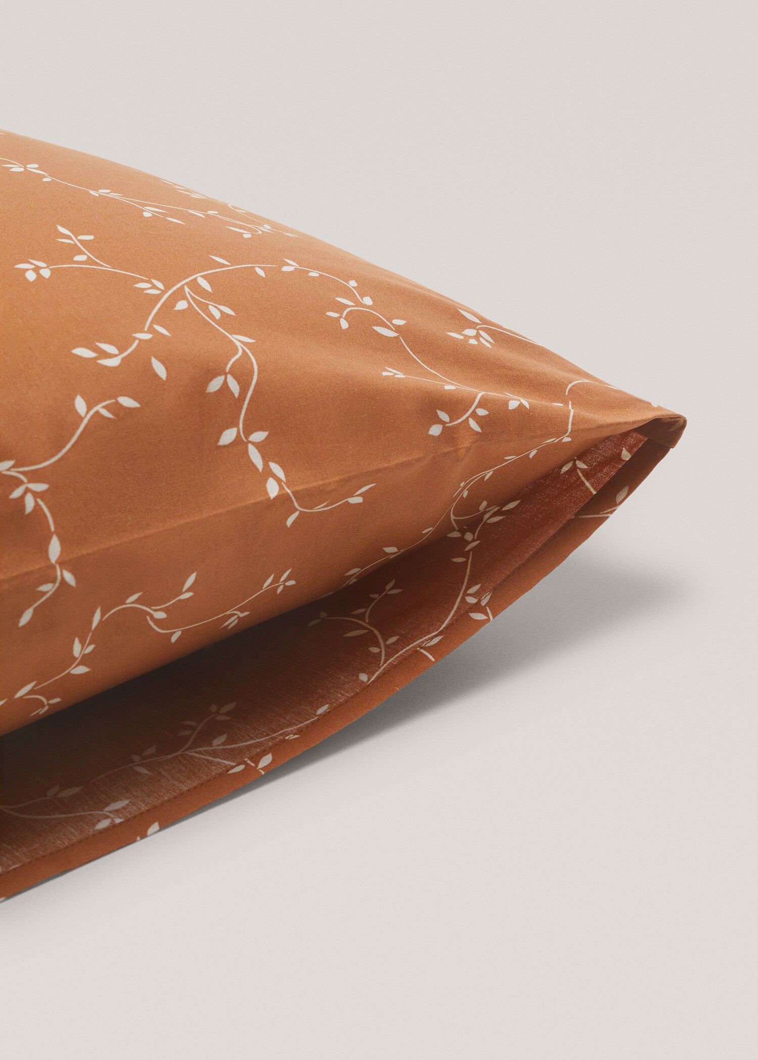 Floral print cushion cover 50x75cm - Details of the article 3