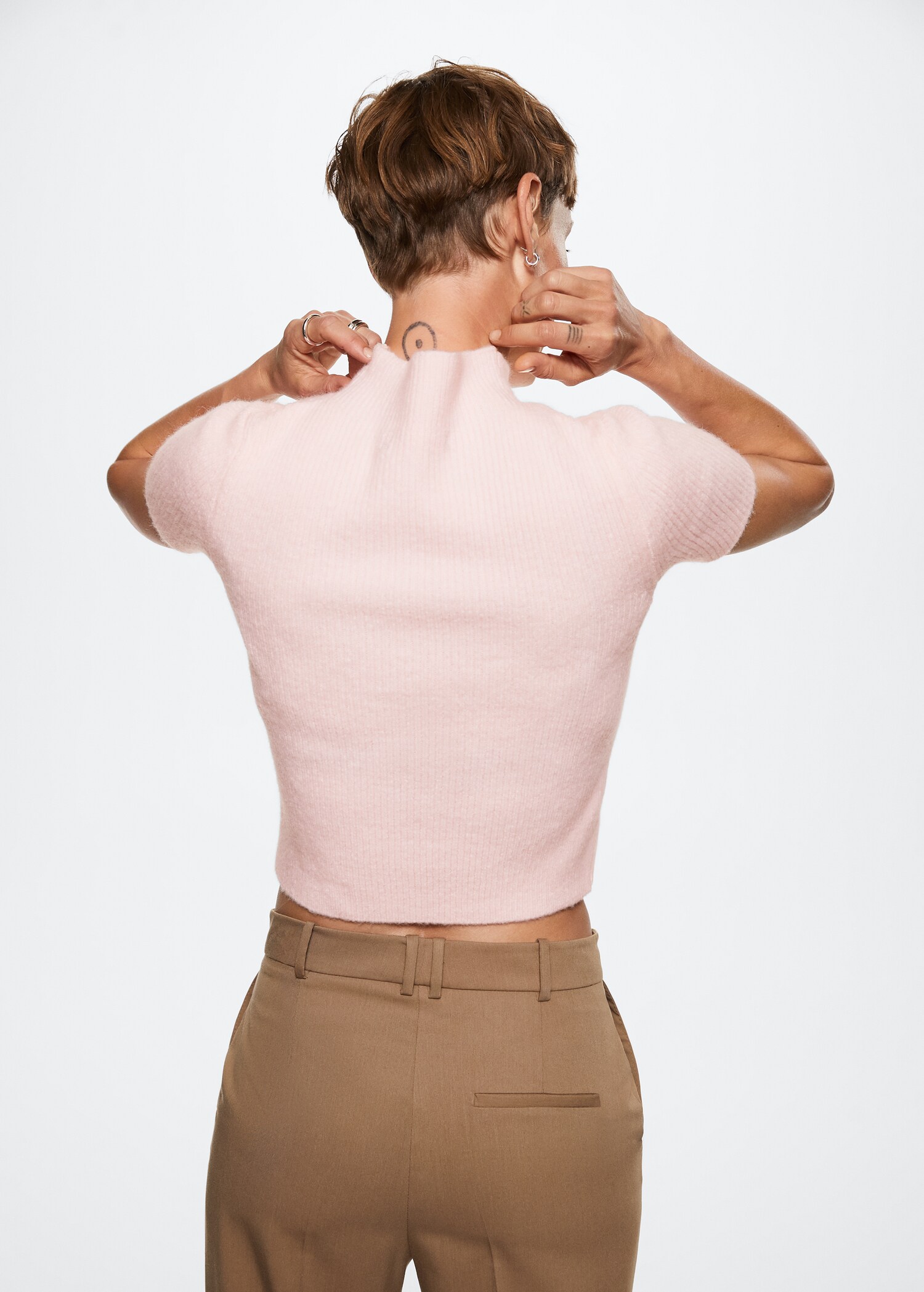 Turtleneck top - Reverse of the article