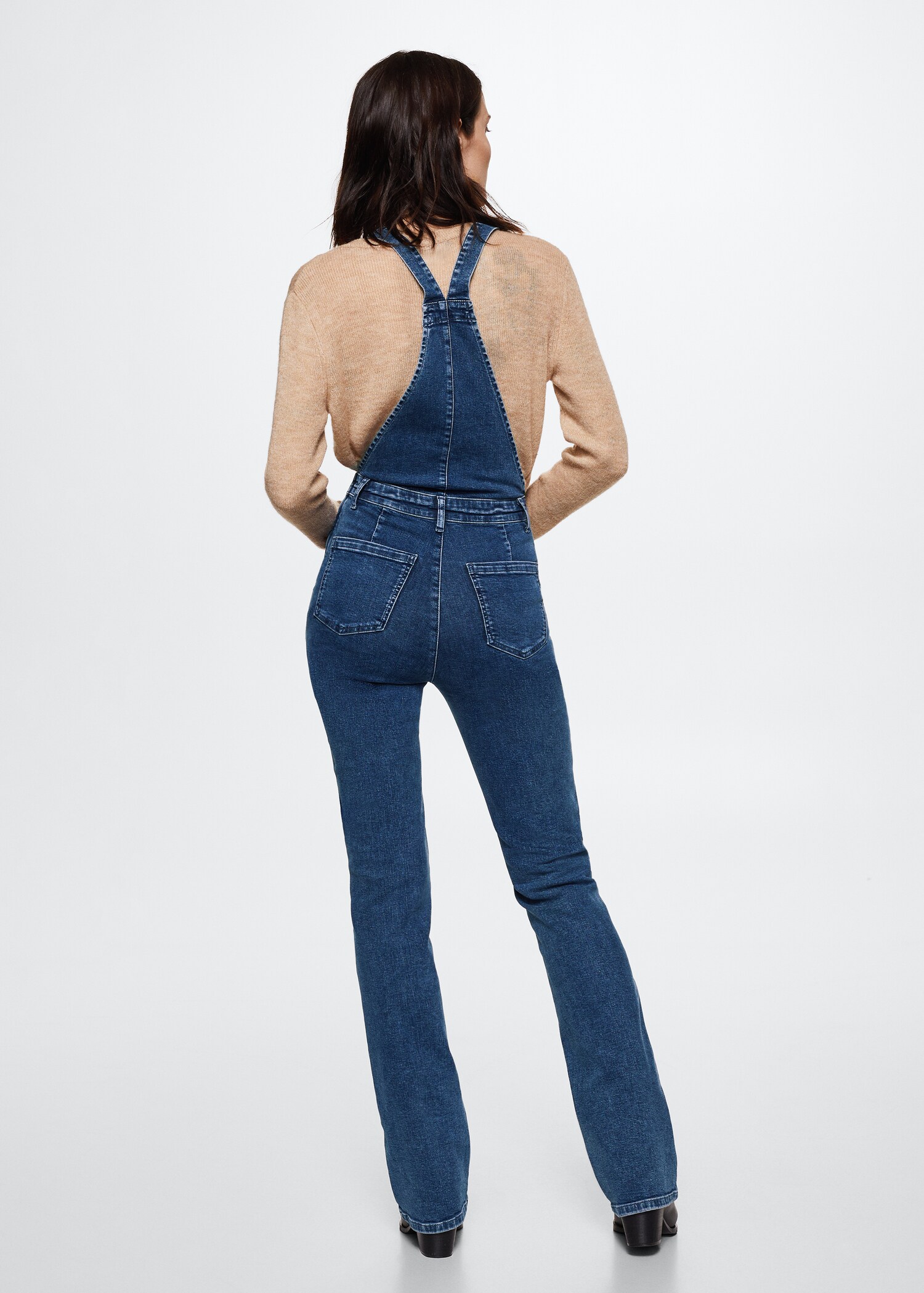 Gefütterte Jeans-Latzhose - Rückseite des Artikels