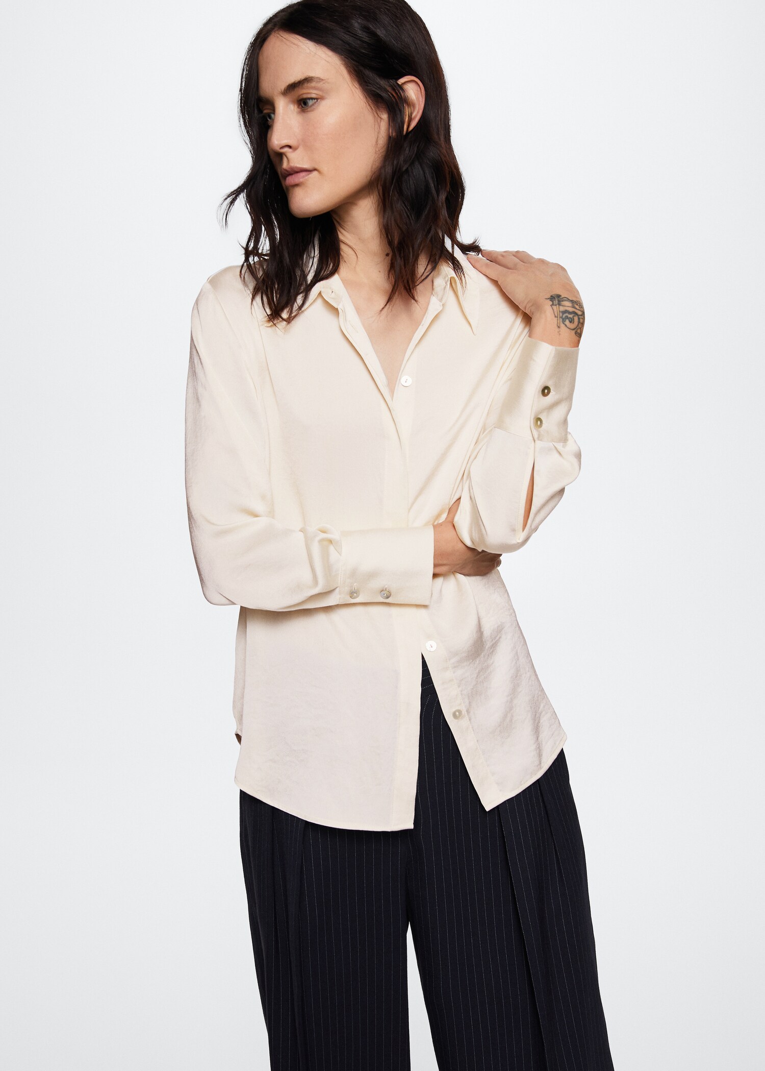 Satin finish flowy shirt - Medium plane