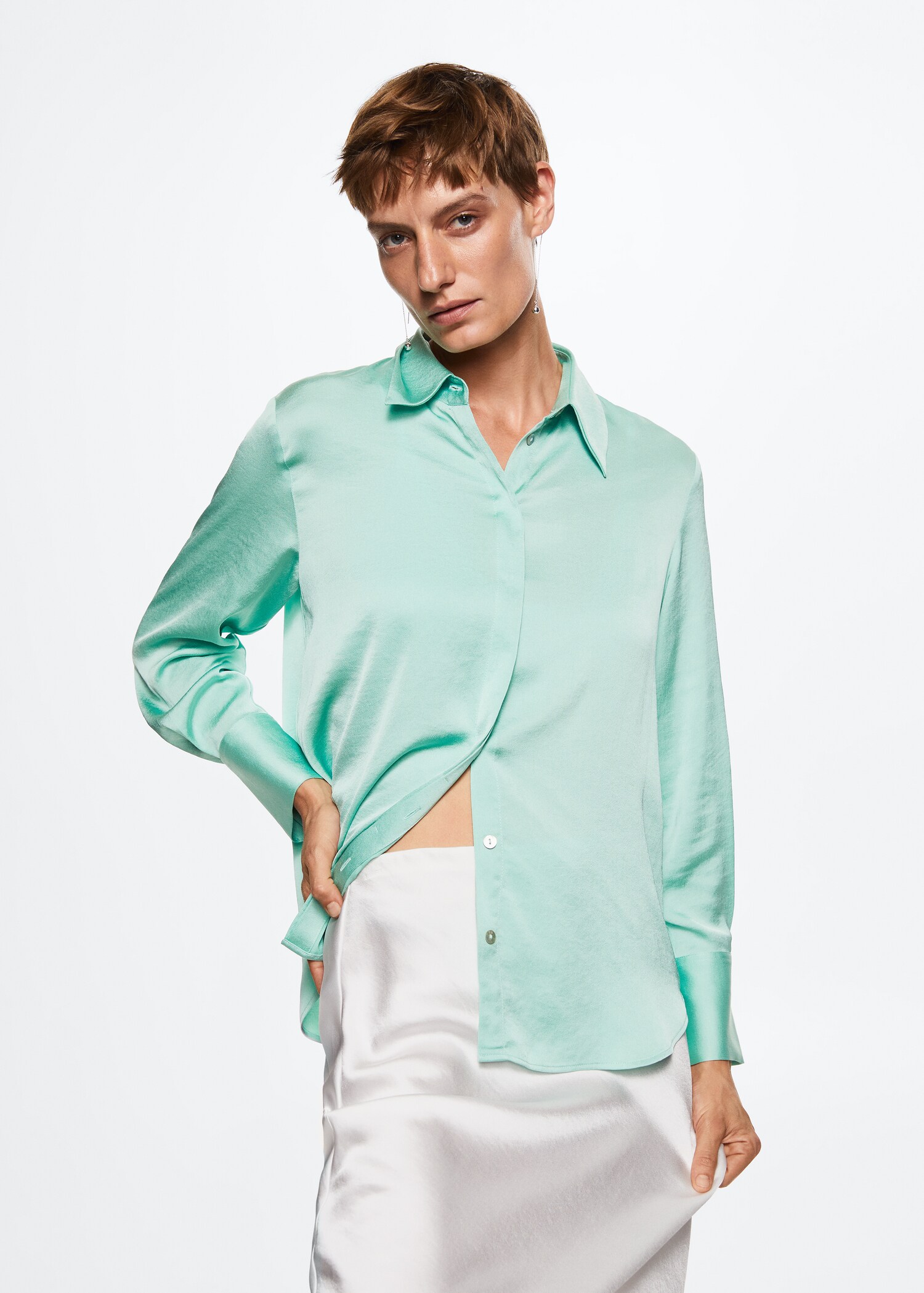 Satin finish flowy shirt - Medium plane