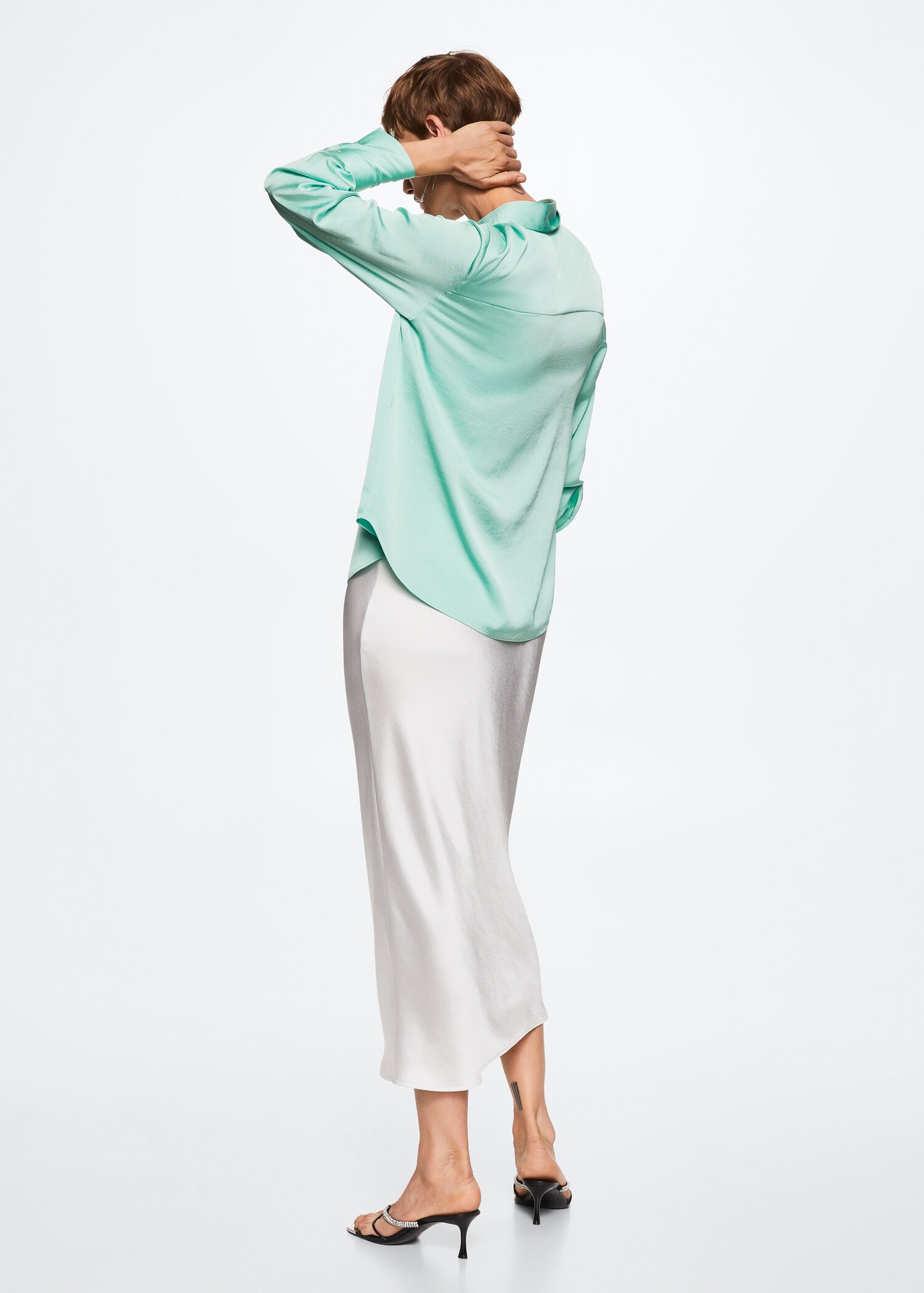 Satin finish flowy shirt - Reverse of the article
