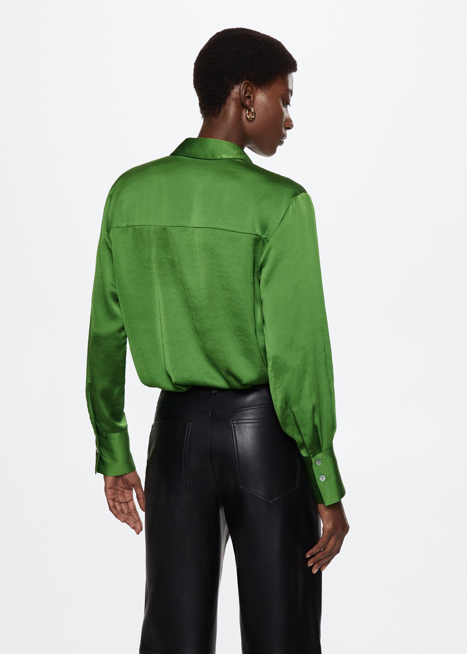 Satin finish flowy shirt - Reverse of the article