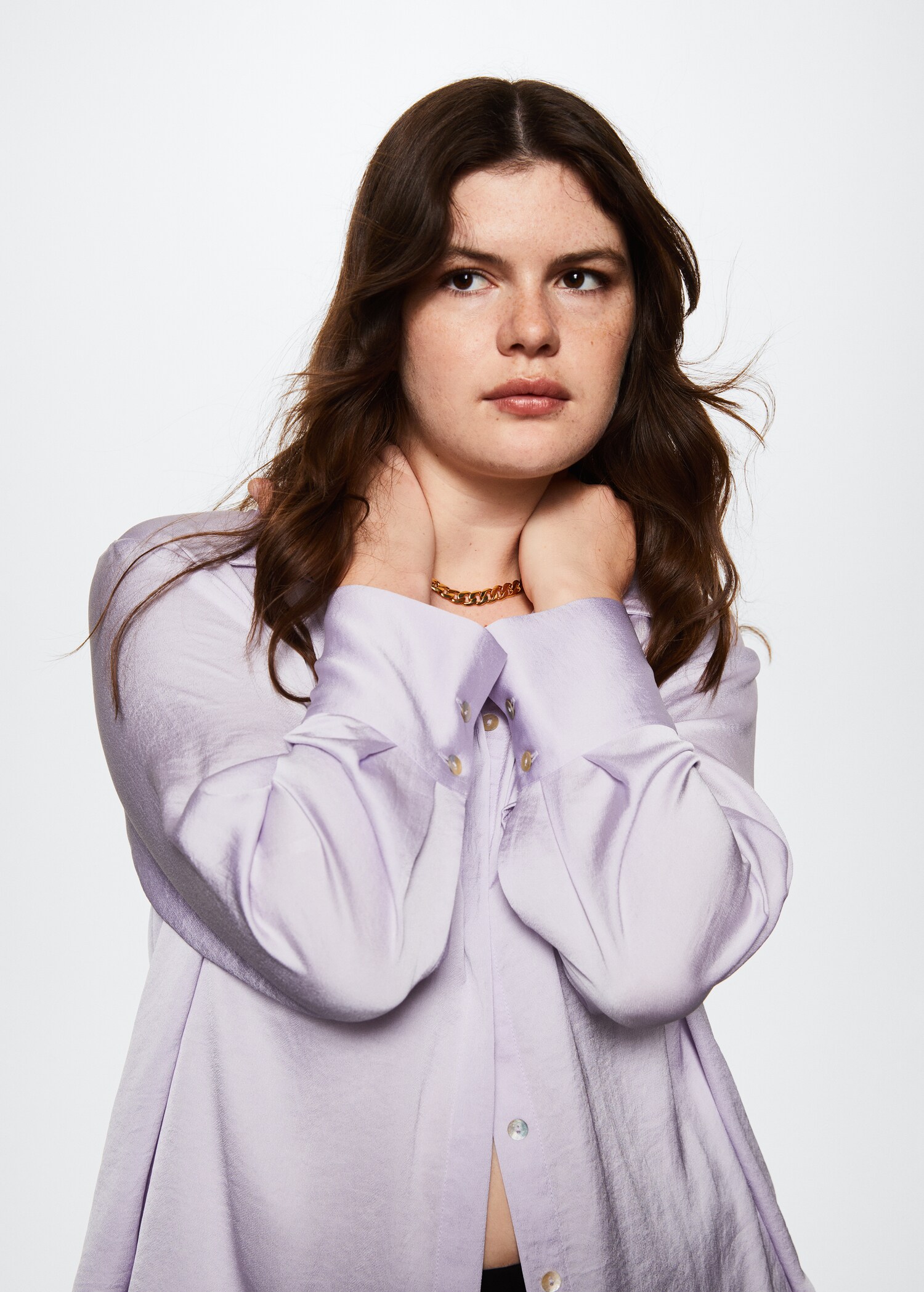 Satin finish flowy shirt - Details of the article 5