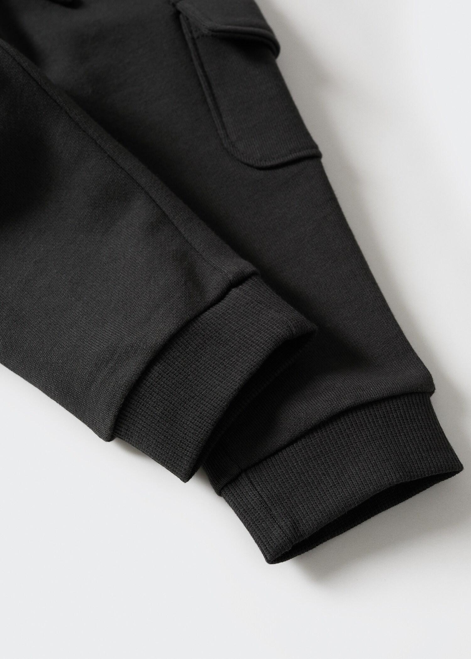 Cargo jogger trousers - Details of the article 9