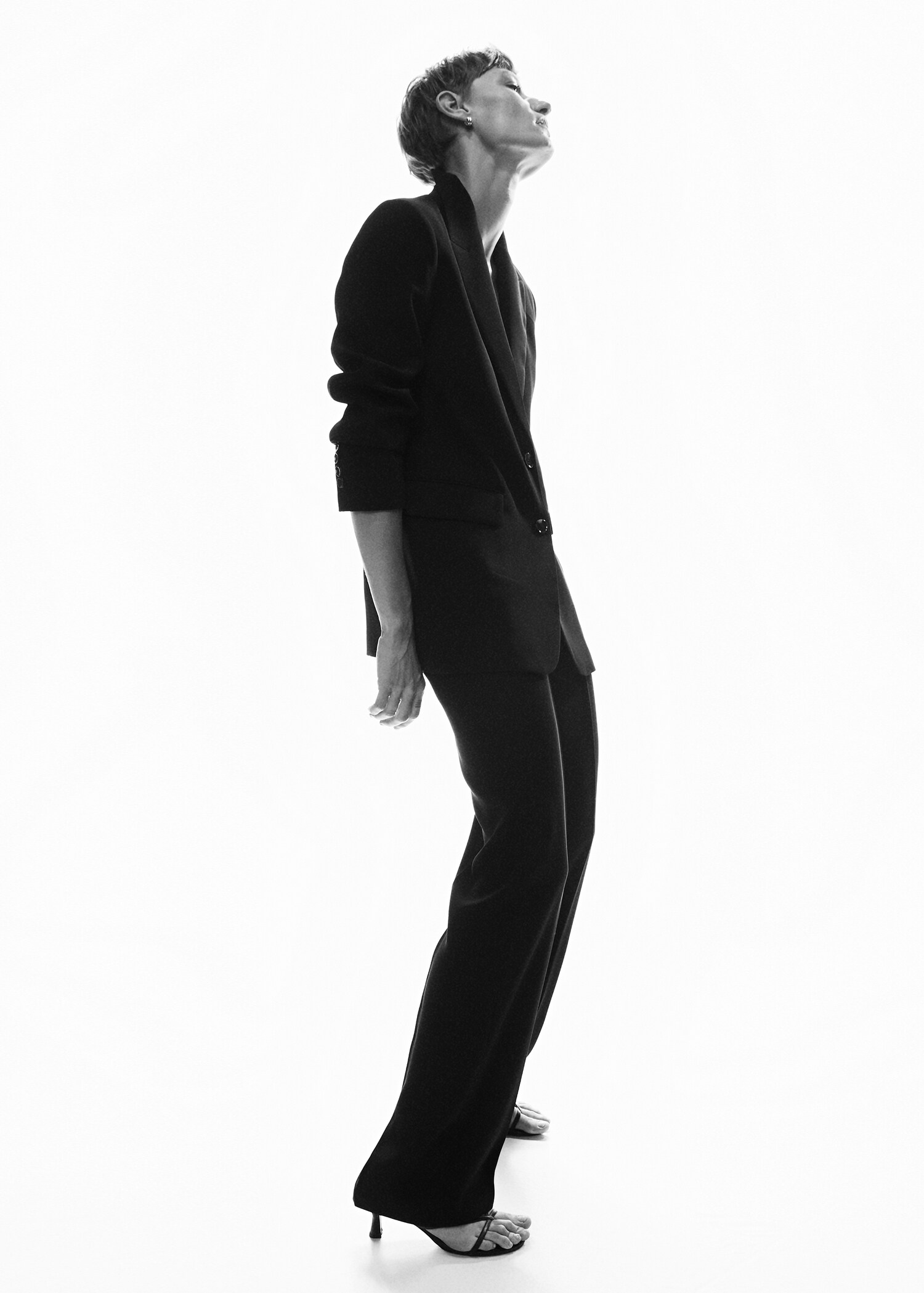 Suit jacket with buttons - Details of the article 2