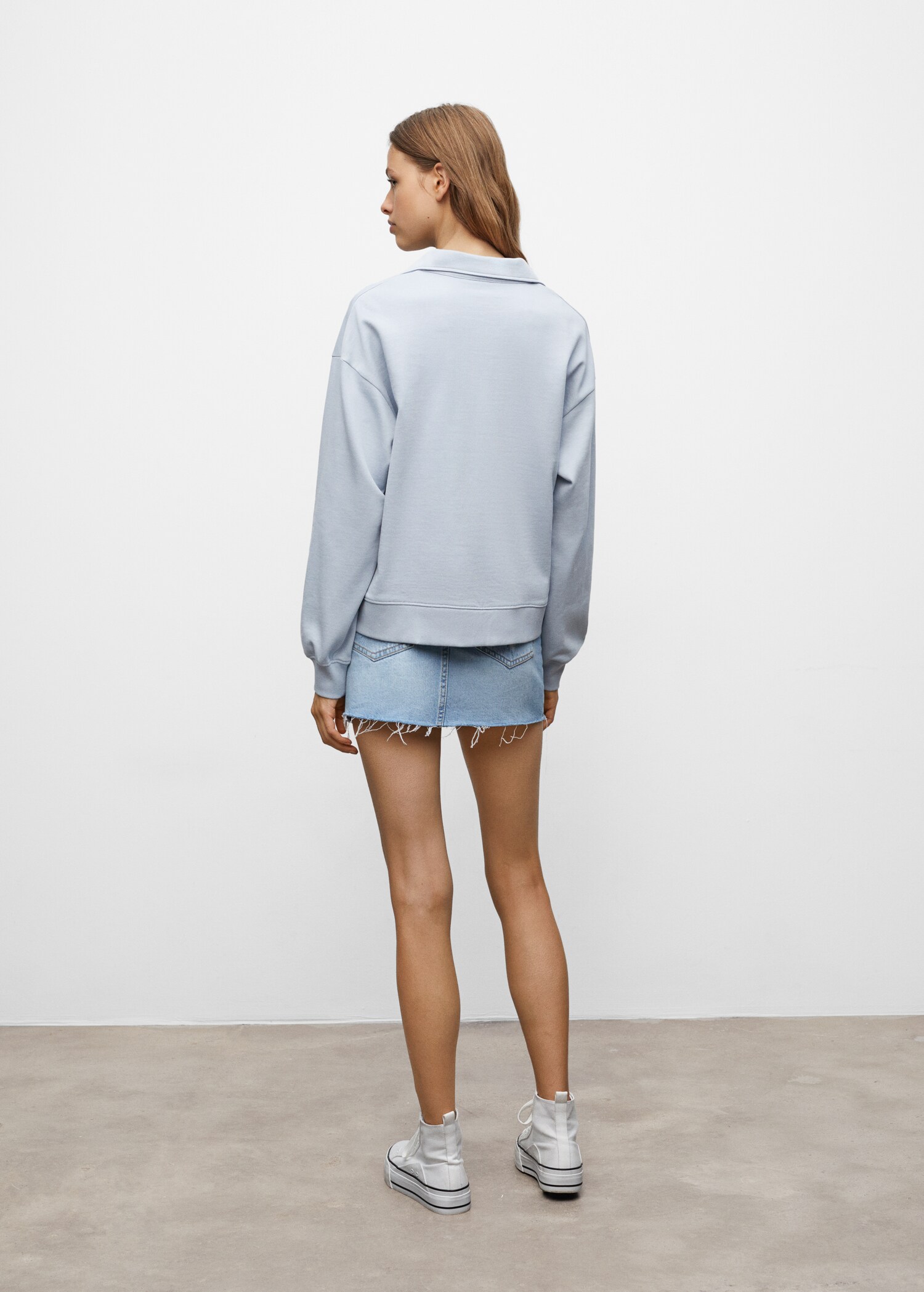 Polo sweatshirt with message - Reverse of the article