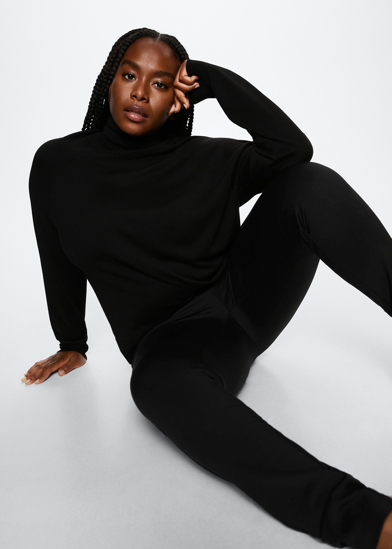 Leggings with decorative button - Details of the article 5
