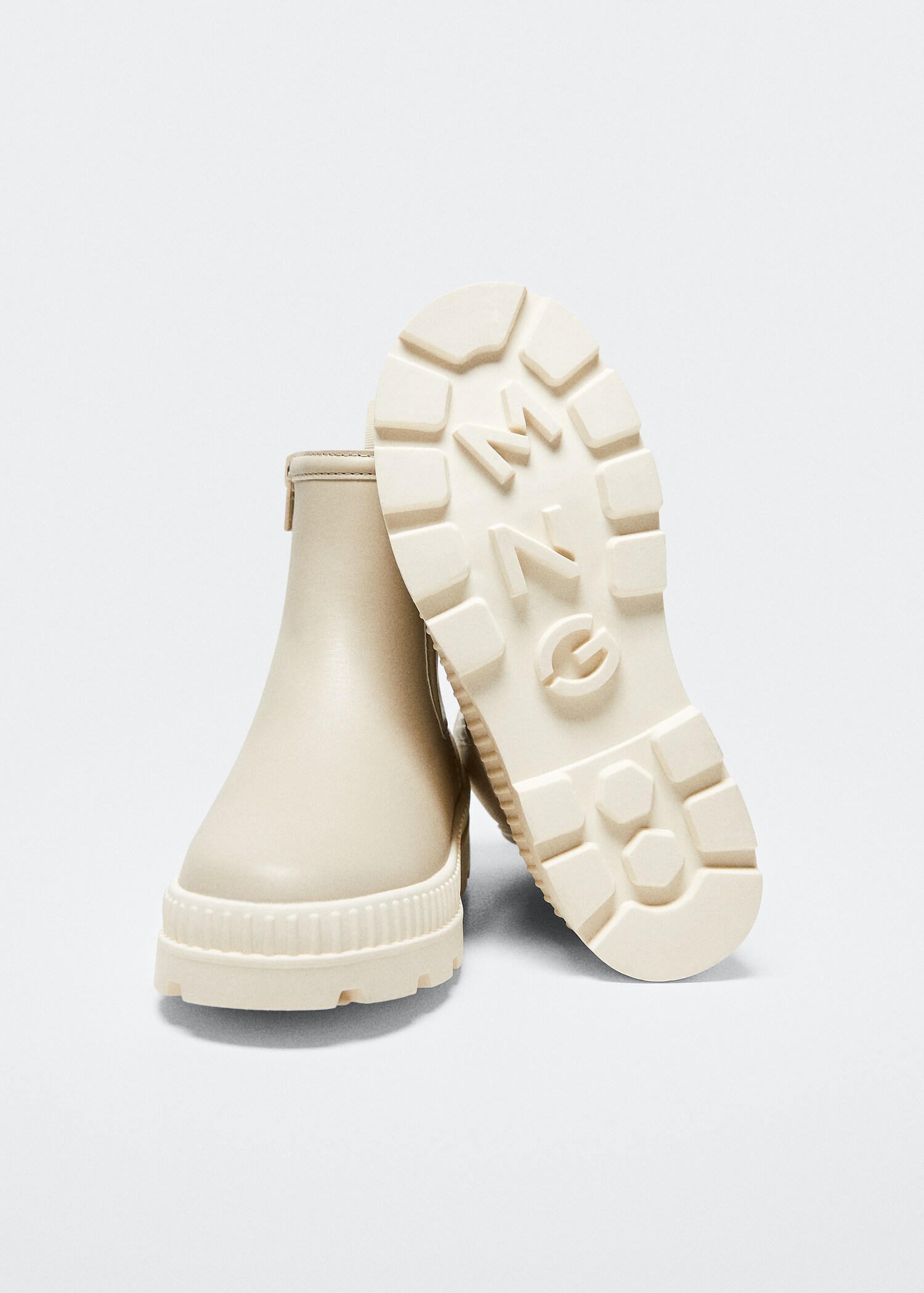 Stiefelette mit Kontrastsohle - Detail des Artikels 3