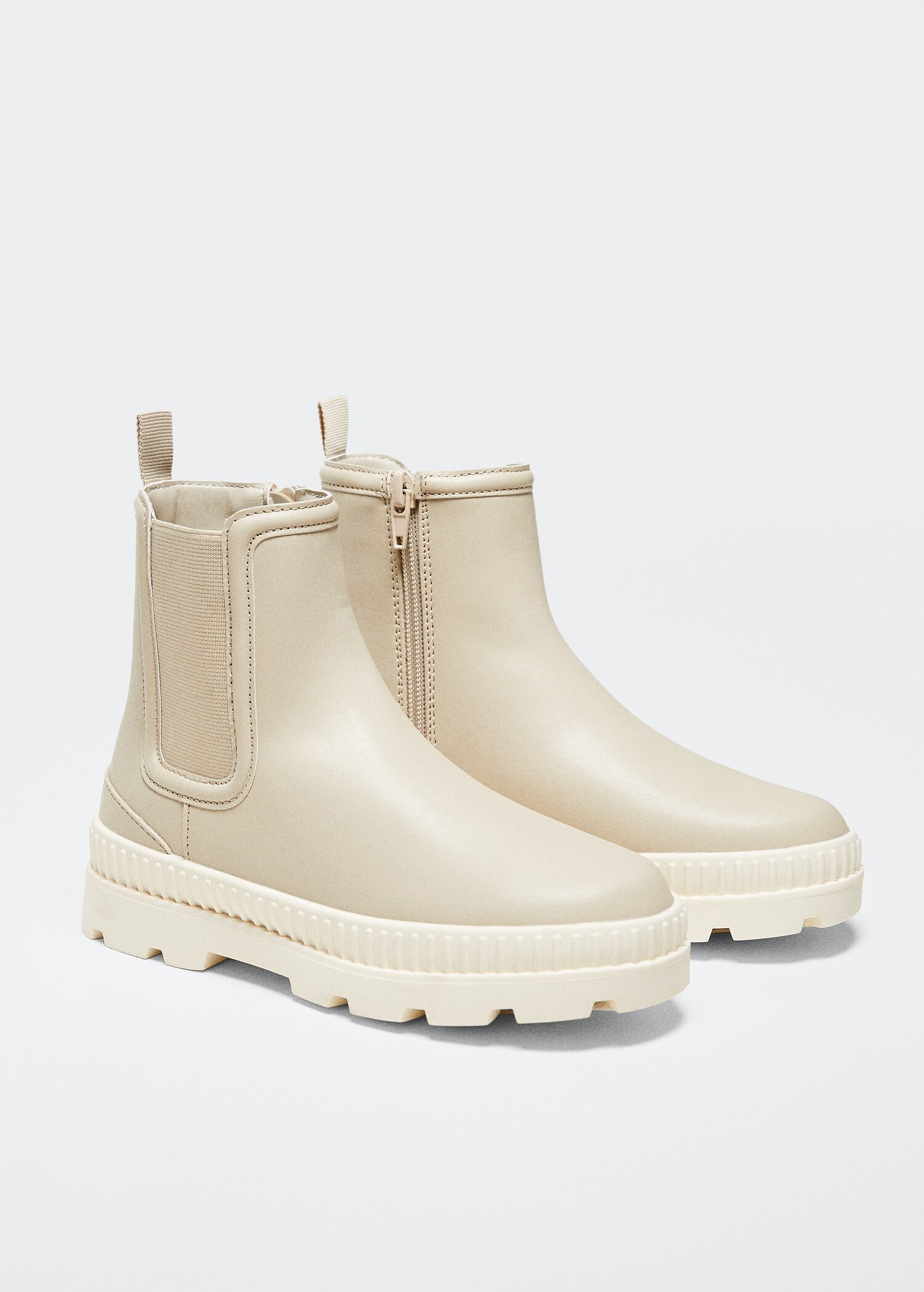 Stiefelette mit Kontrastsohle - Detail des Artikels 4