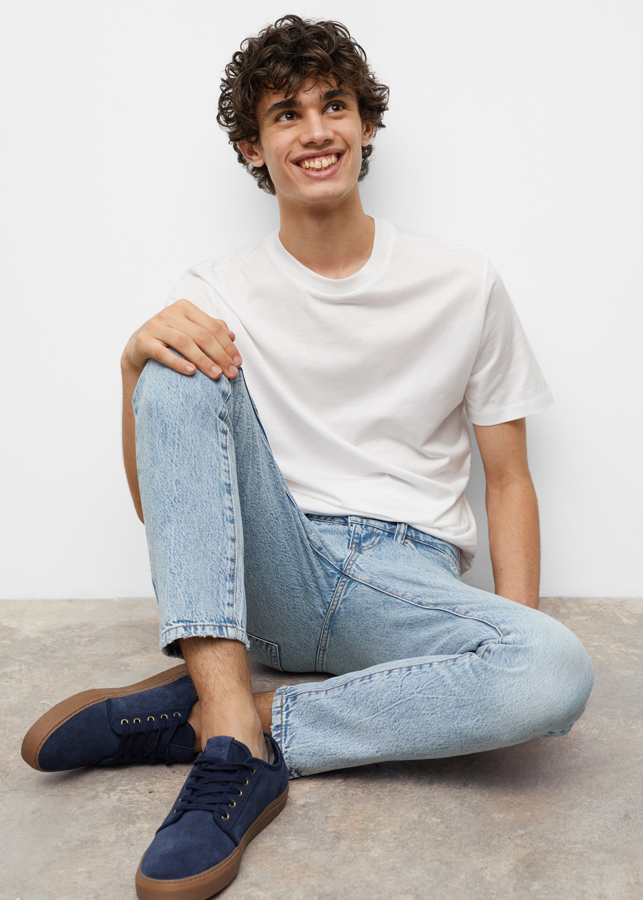 Ankle-length straight-fit jeans - Details of the article 2